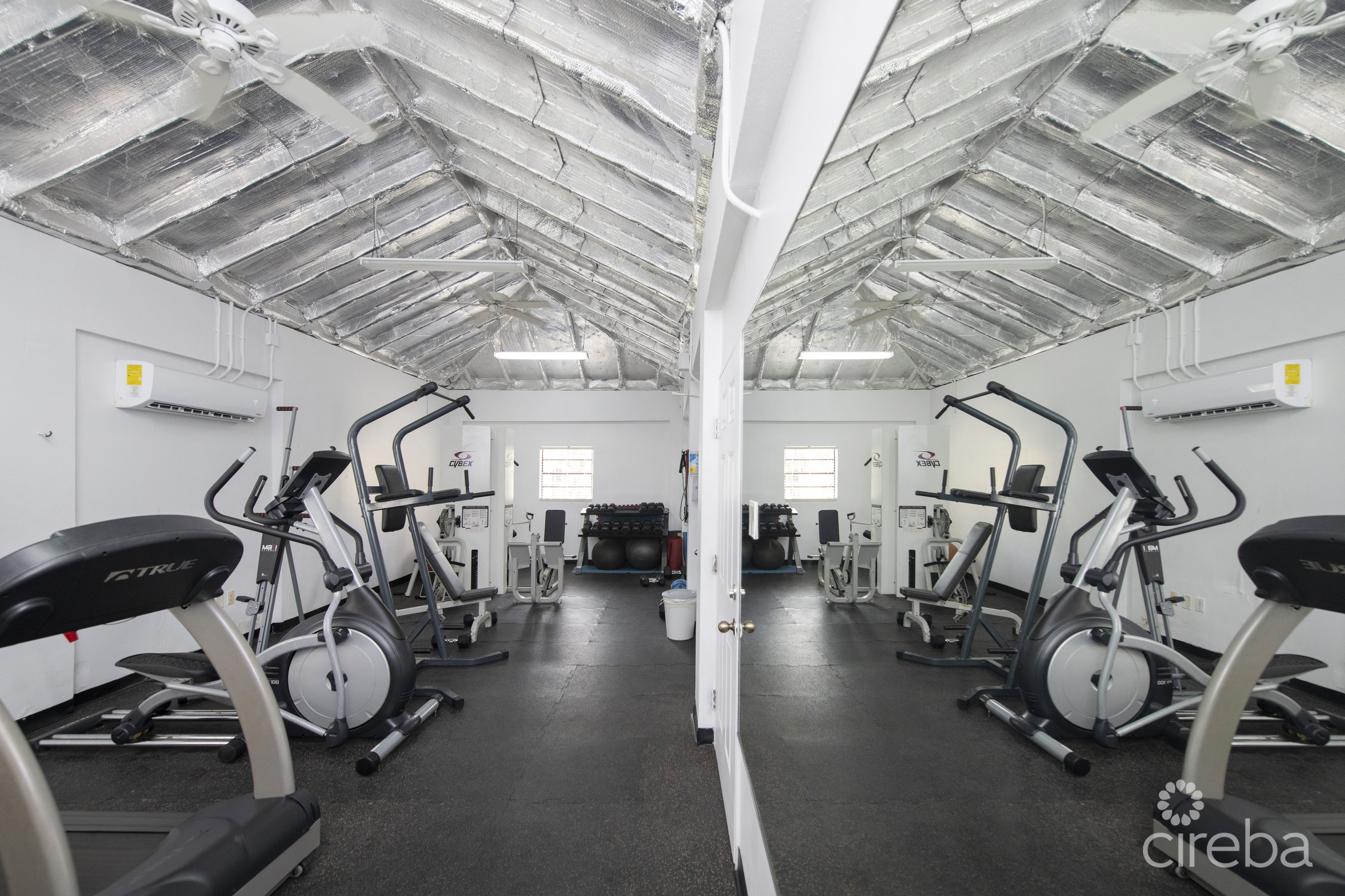 OCEAN CLUB – RENOVATED 2 BED/2.5BATH CORNER UNIT