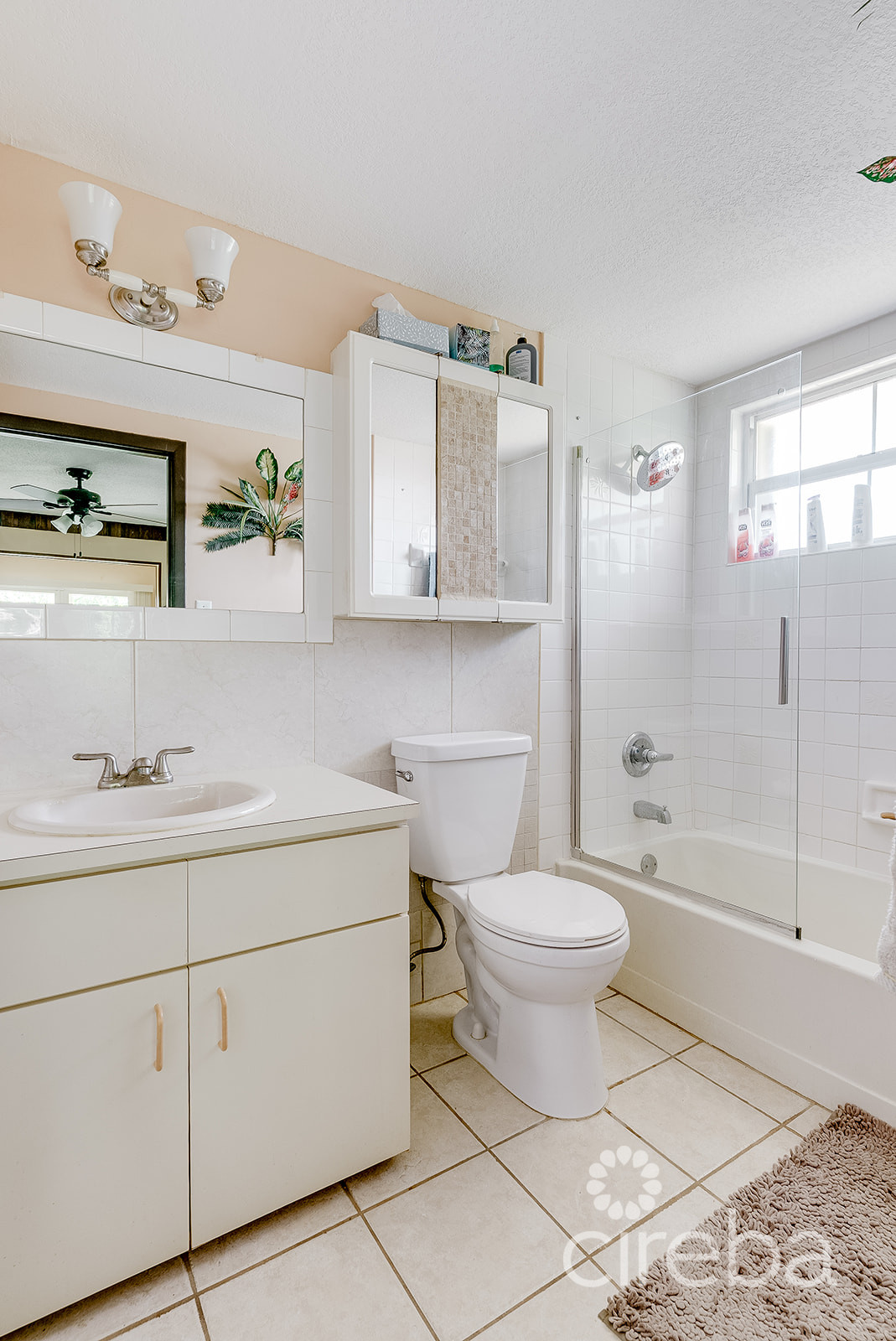 OCEAN CLUB – RENOVATED 2 BED/2.5BATH CORNER UNIT