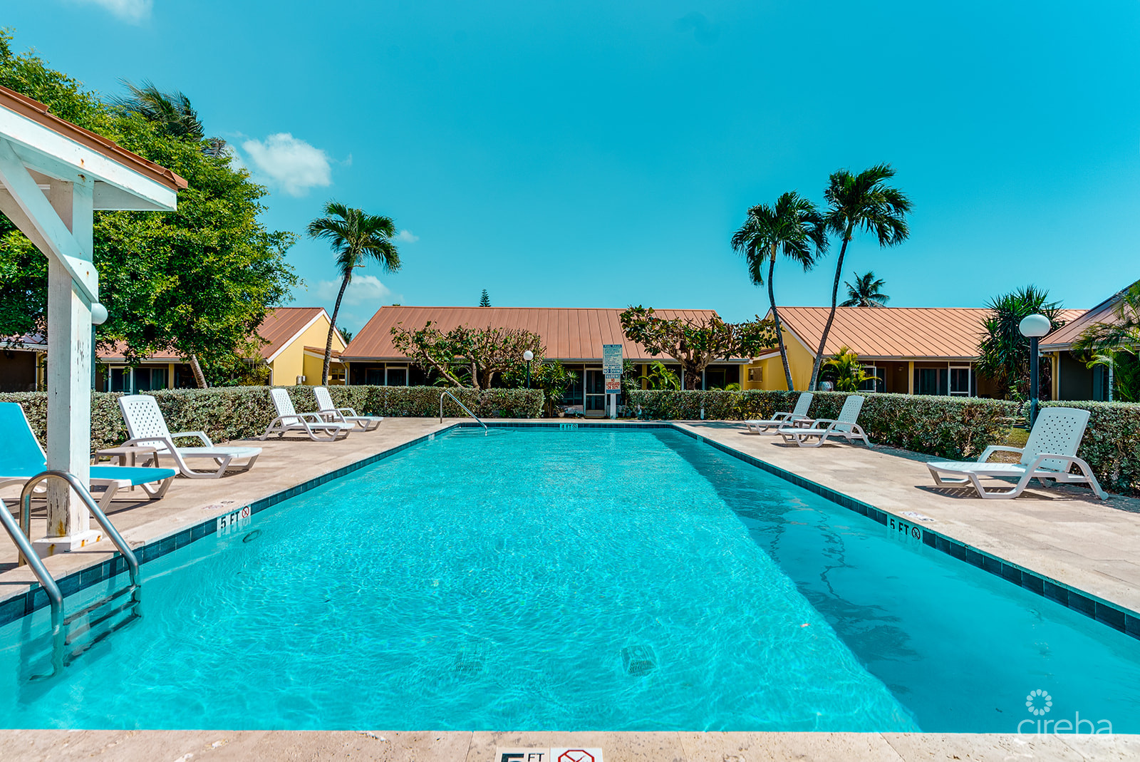 OCEAN CLUB – RENOVATED 2 BED/2.5BATH CORNER UNIT