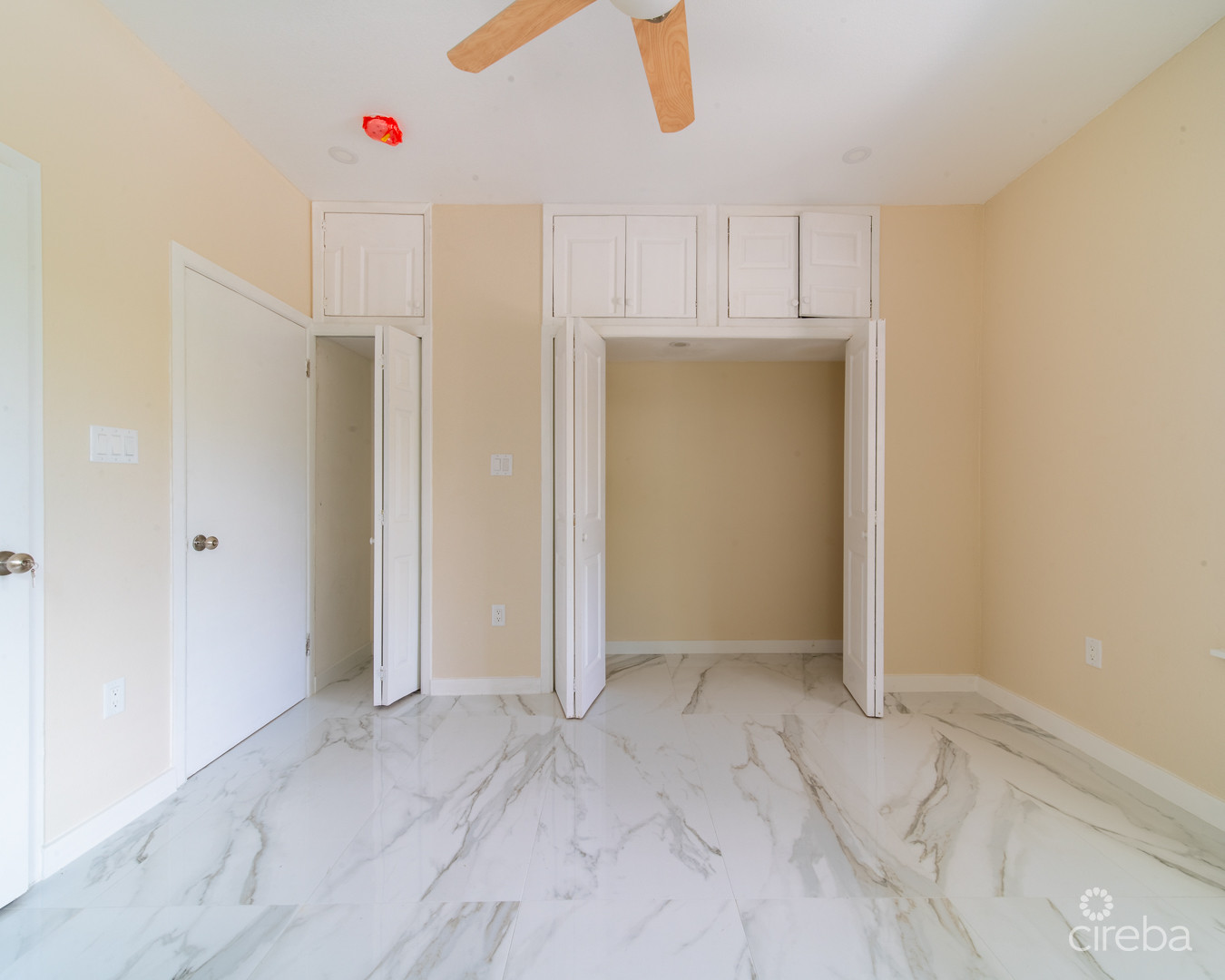 LOVELY  FAMILY HOME – LOOKOUT GARDENS