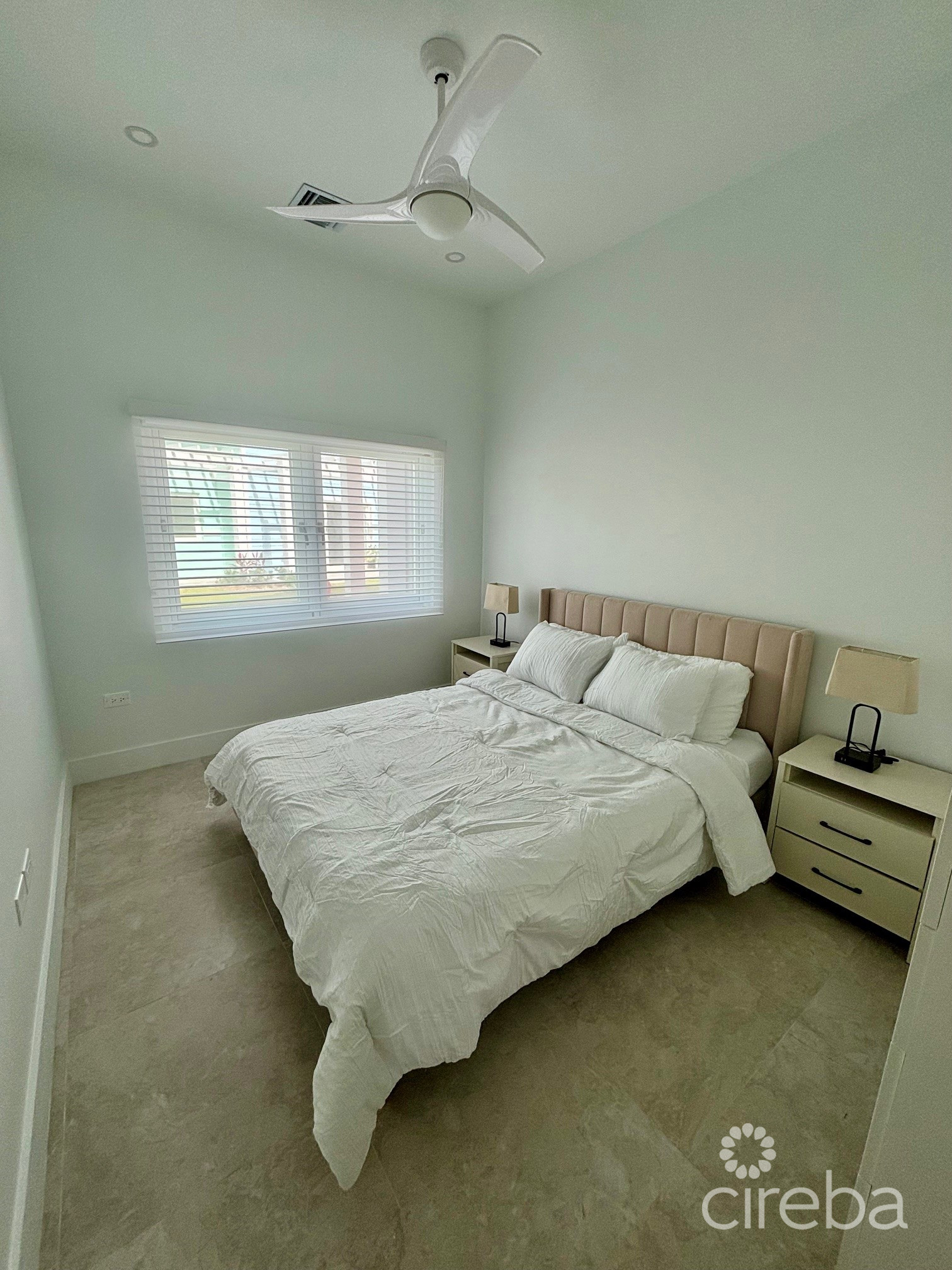 THE MEADOWS PHASE 2 – SEAGRAPE 1 BEDROOM