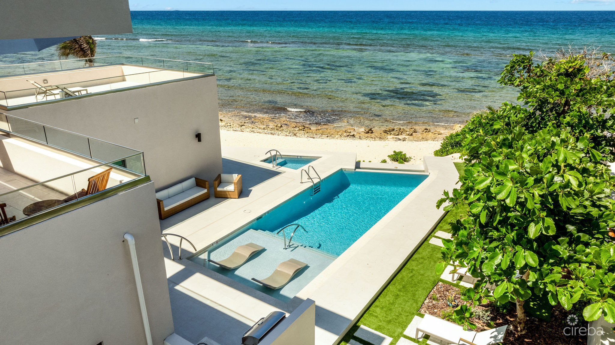 HALCYON POINT – EXPERIENCE  LUXURY FIRSTHAND