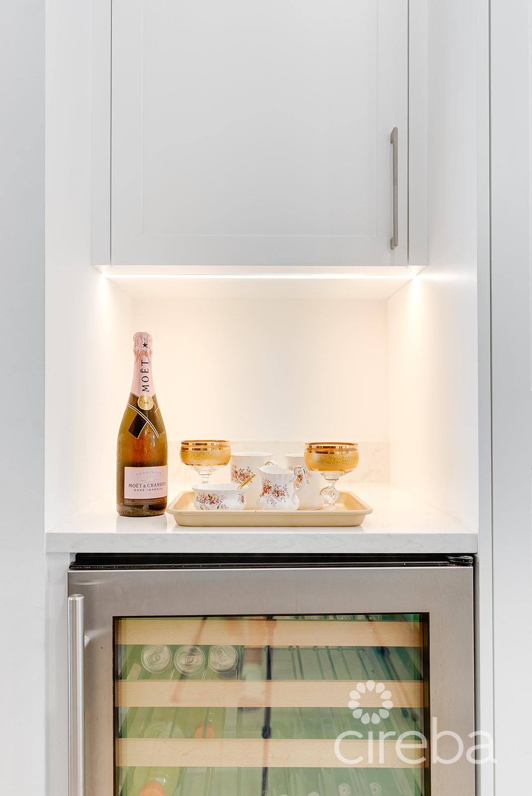 PERIWINKLE CANAL-FRONT 4 BED WITH DOCK