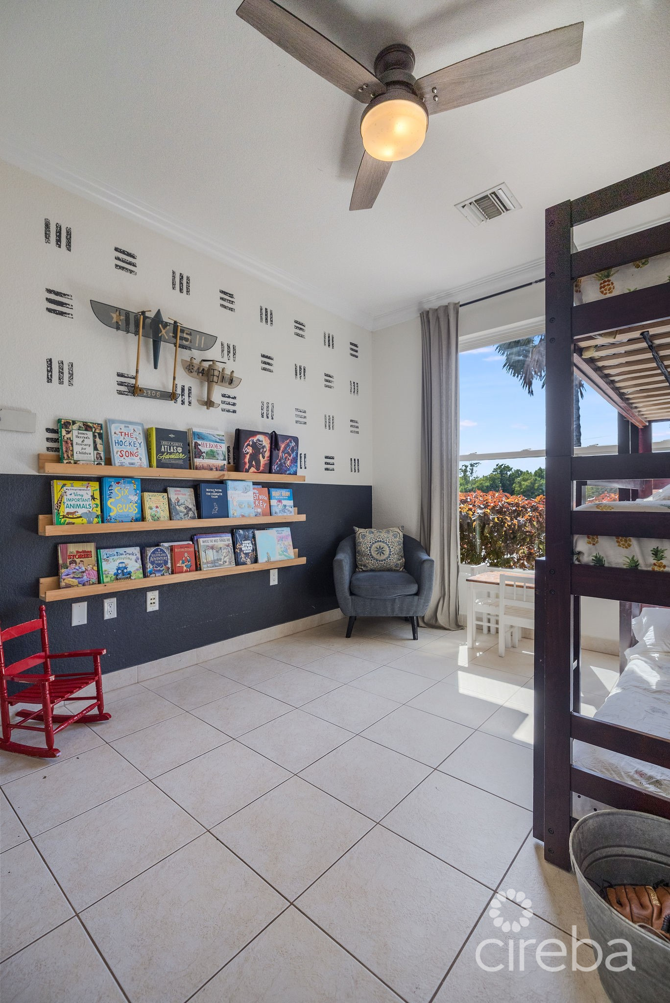3 BEDROOM CANAL FRONT DUPLEX WITH POOL – 188 ABBEY WAY – UNIT 2