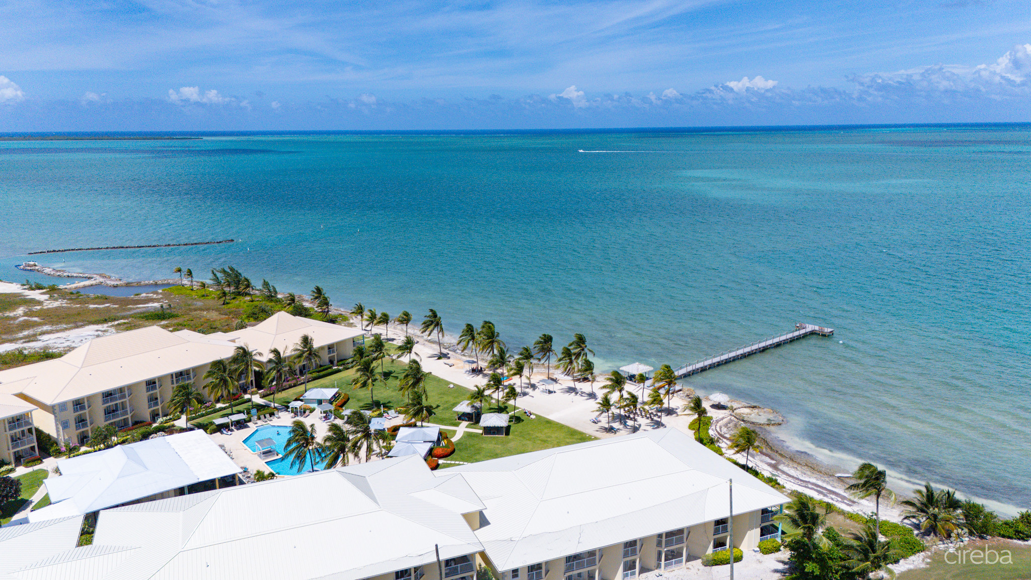 GRAND CAYMANIAN PENTHOUSE – CRYSTAL HARBOUR
