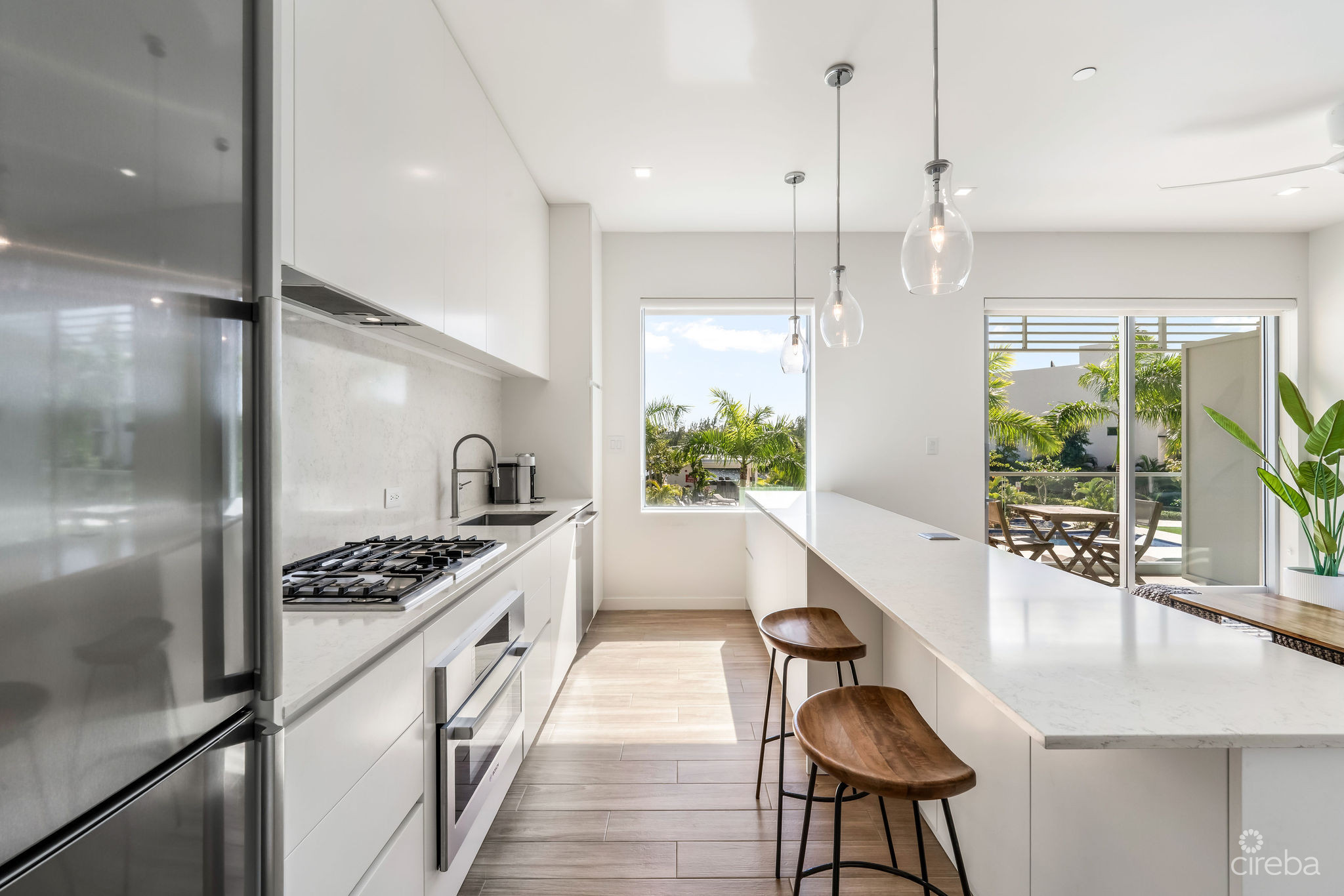 ONE CANAL POINT 324, SEVEN MILE CORRIDOR