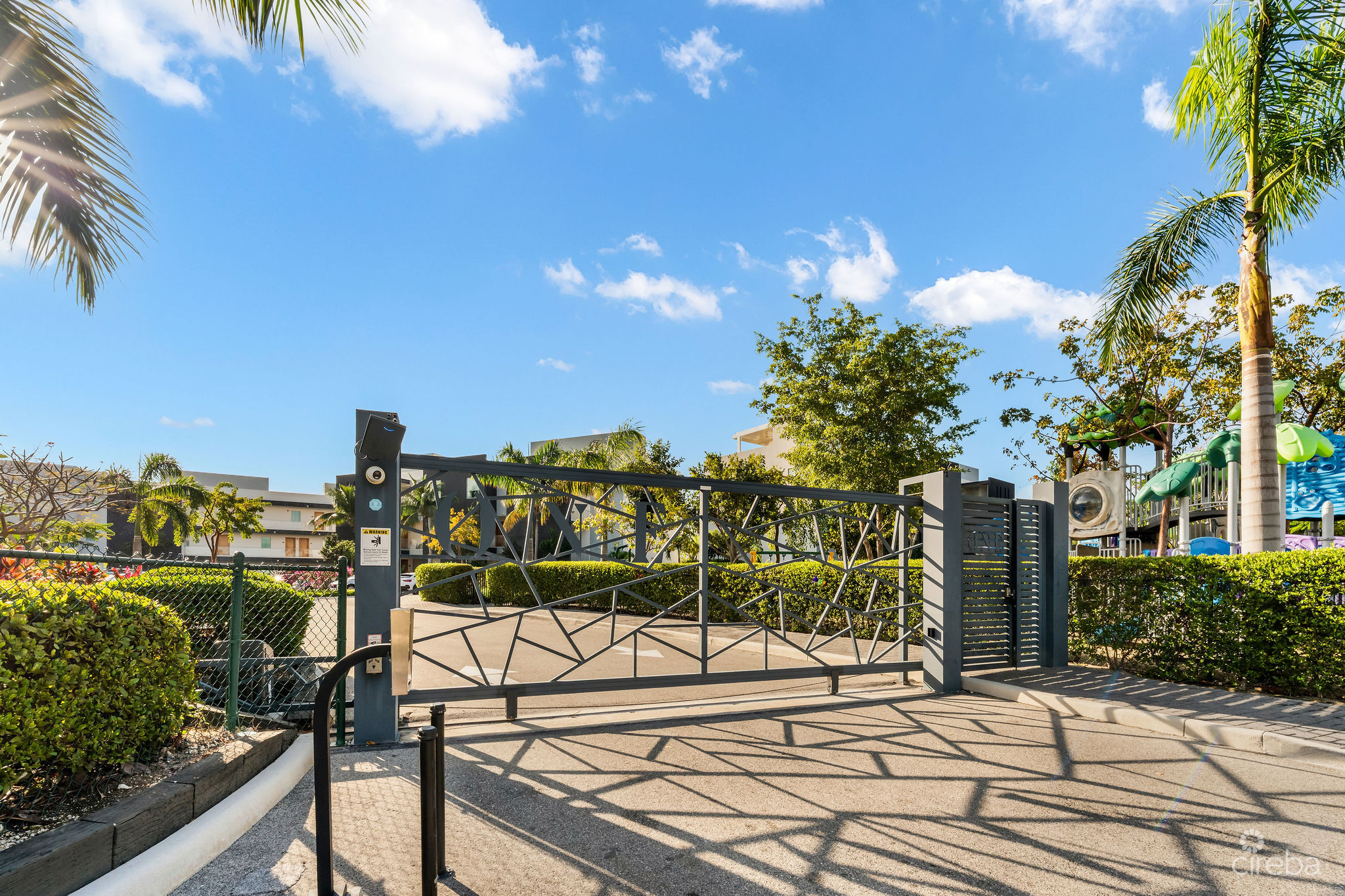 ONE CANAL POINT 324, SEVEN MILE CORRIDOR