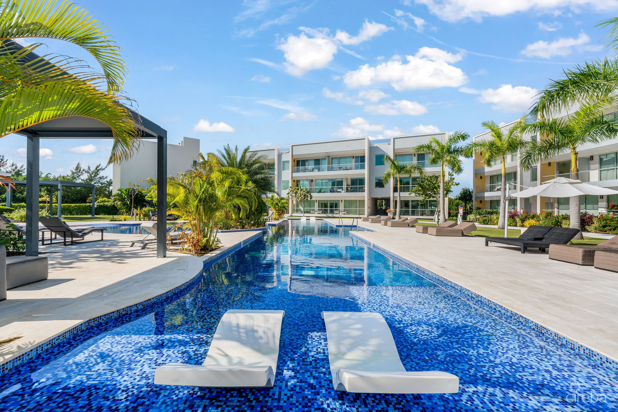 ONE CANAL POINT 324, SEVEN MILE CORRIDOR