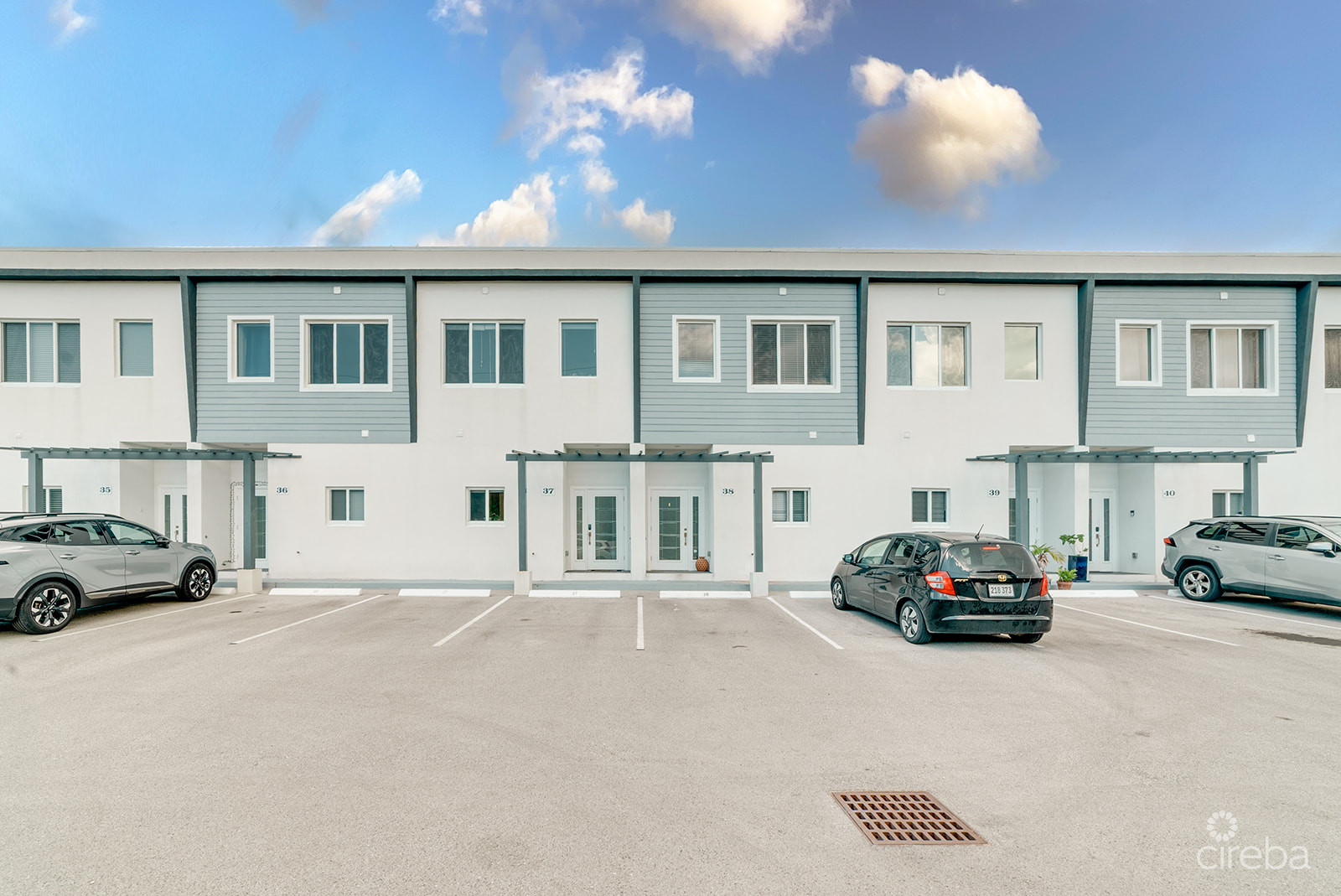 MANTRAS 2 BEDROOM TOWNHOME SOUTH SOUND