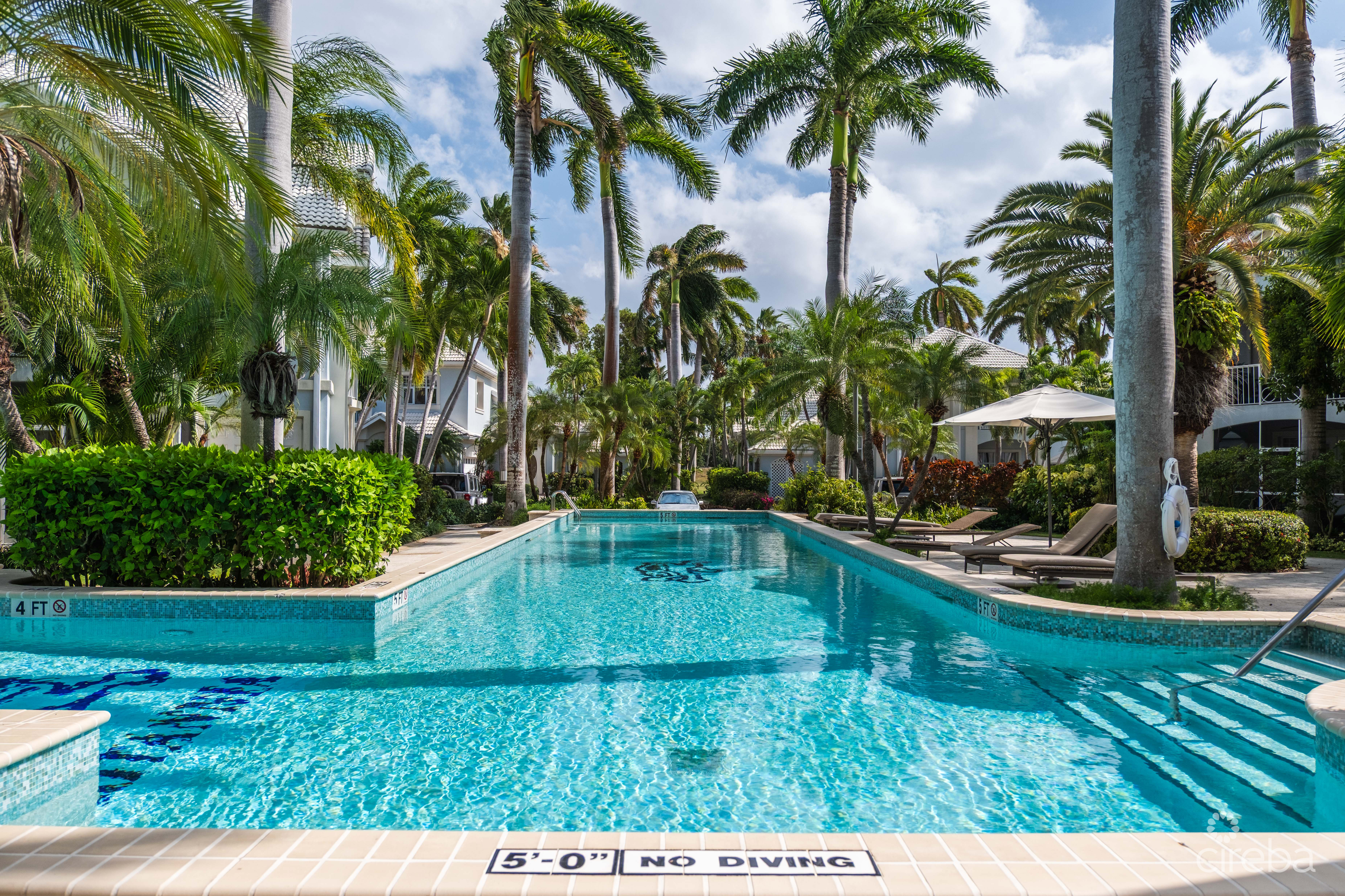 BRITANNIA KINGS COURT WITH TWO DOCK OPTIONS AVAILABLE