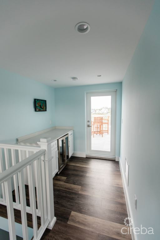SEAHAVEN ORCHID VILLA WITH CARRIAGE HOUSE