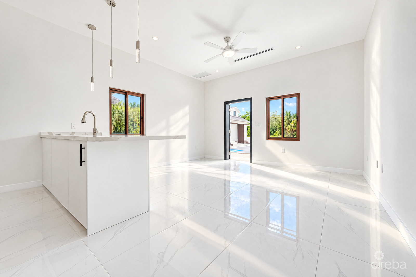 NORTH PALM HEIGHTS – END UNIT #7