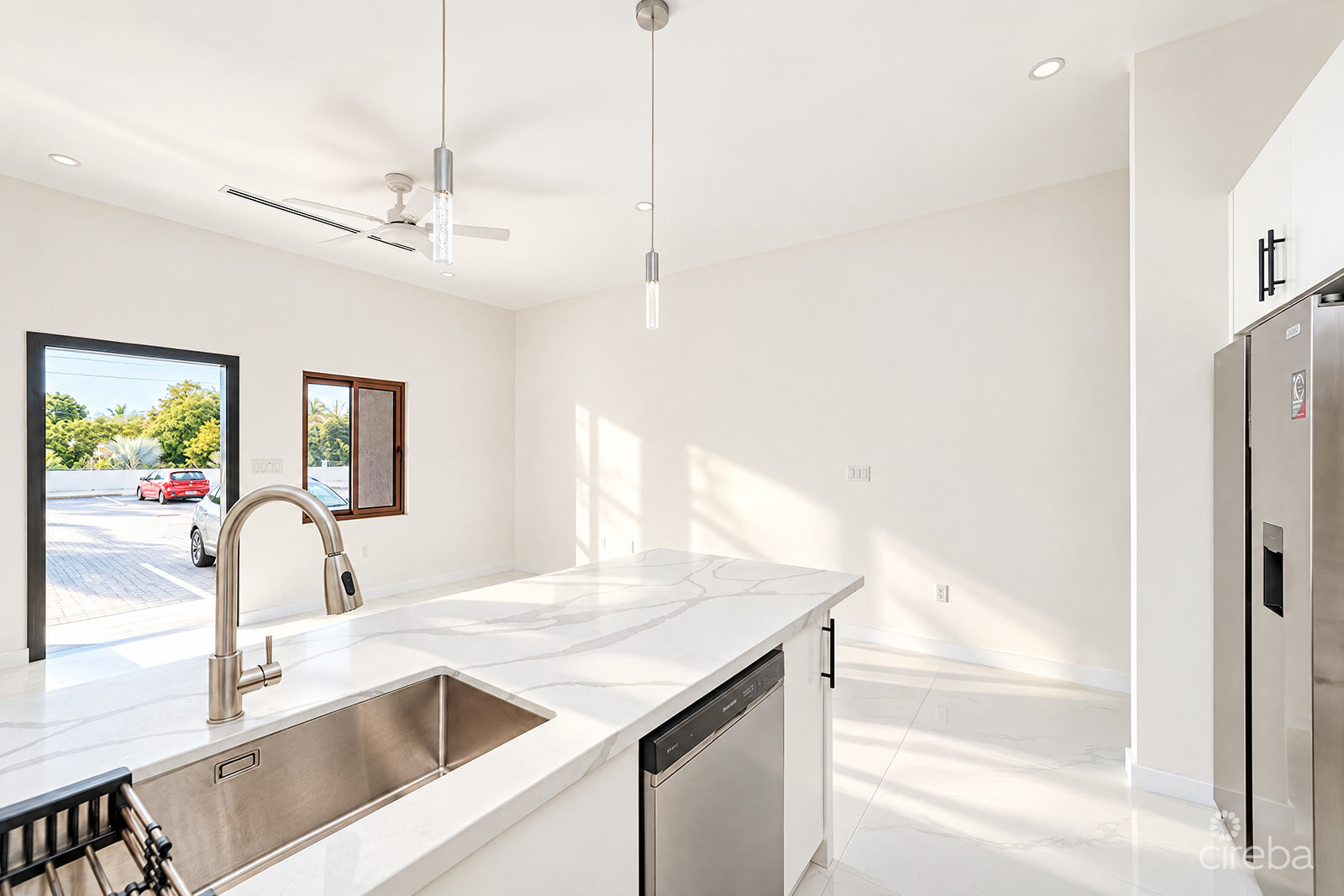 NORTH PALM HEIGHTS - END UNIT #7