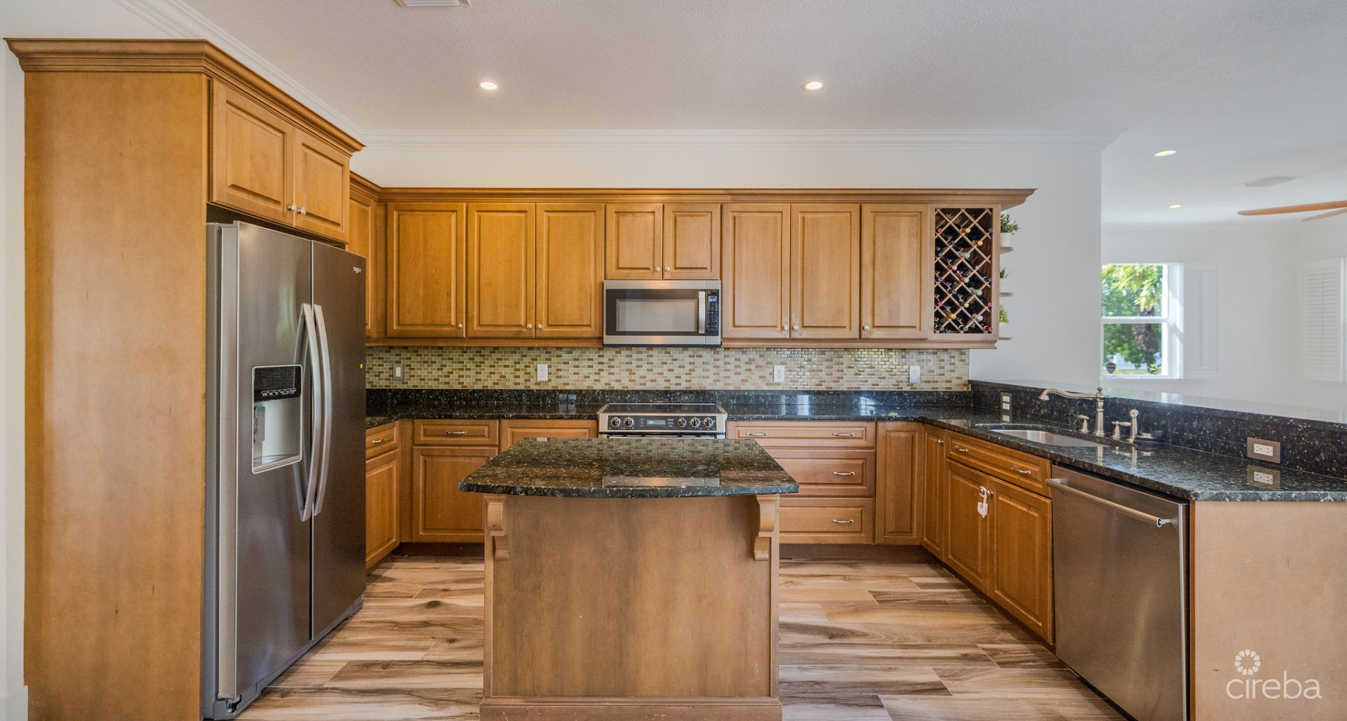 THE SHORES FAMILY HOME