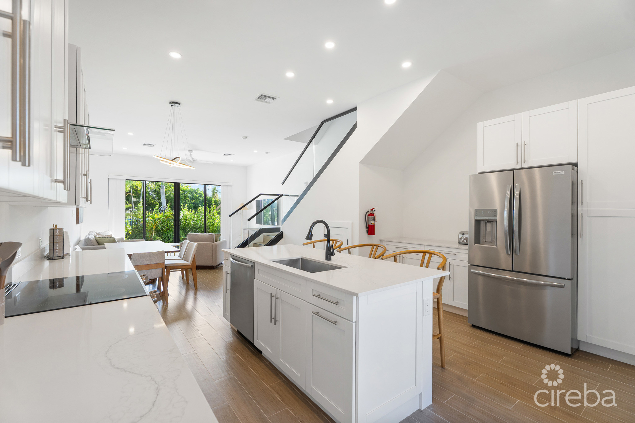 PRIVE 11 – SOUTH SOUND TOWNHOME