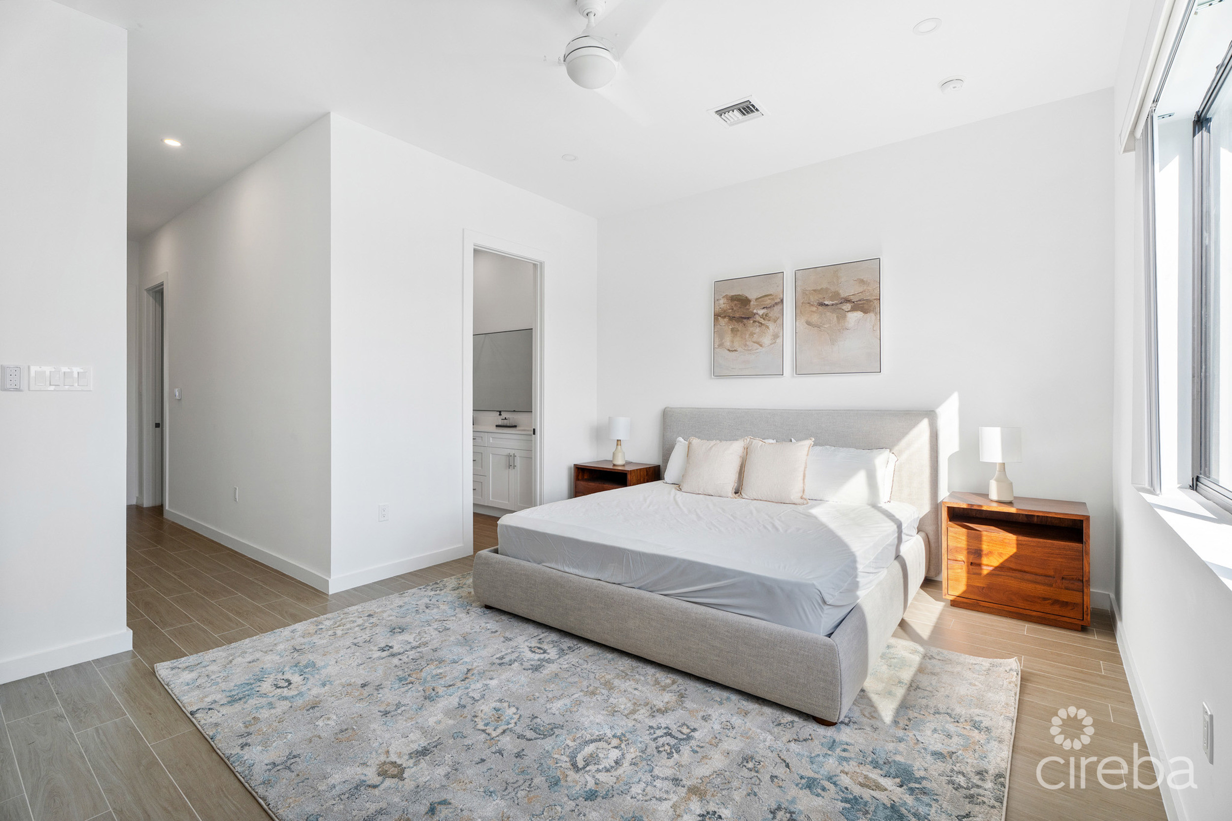 PRIVE 11 – SOUTH SOUND TOWNHOME