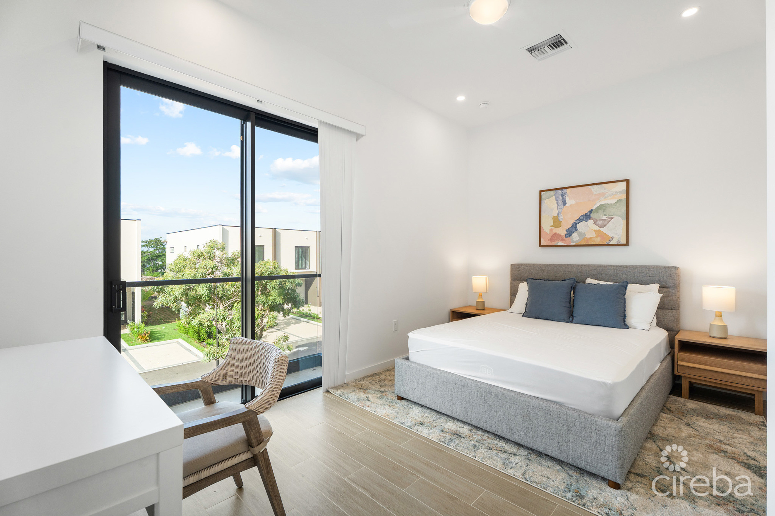 PRIVE 11 – SOUTH SOUND TOWNHOME