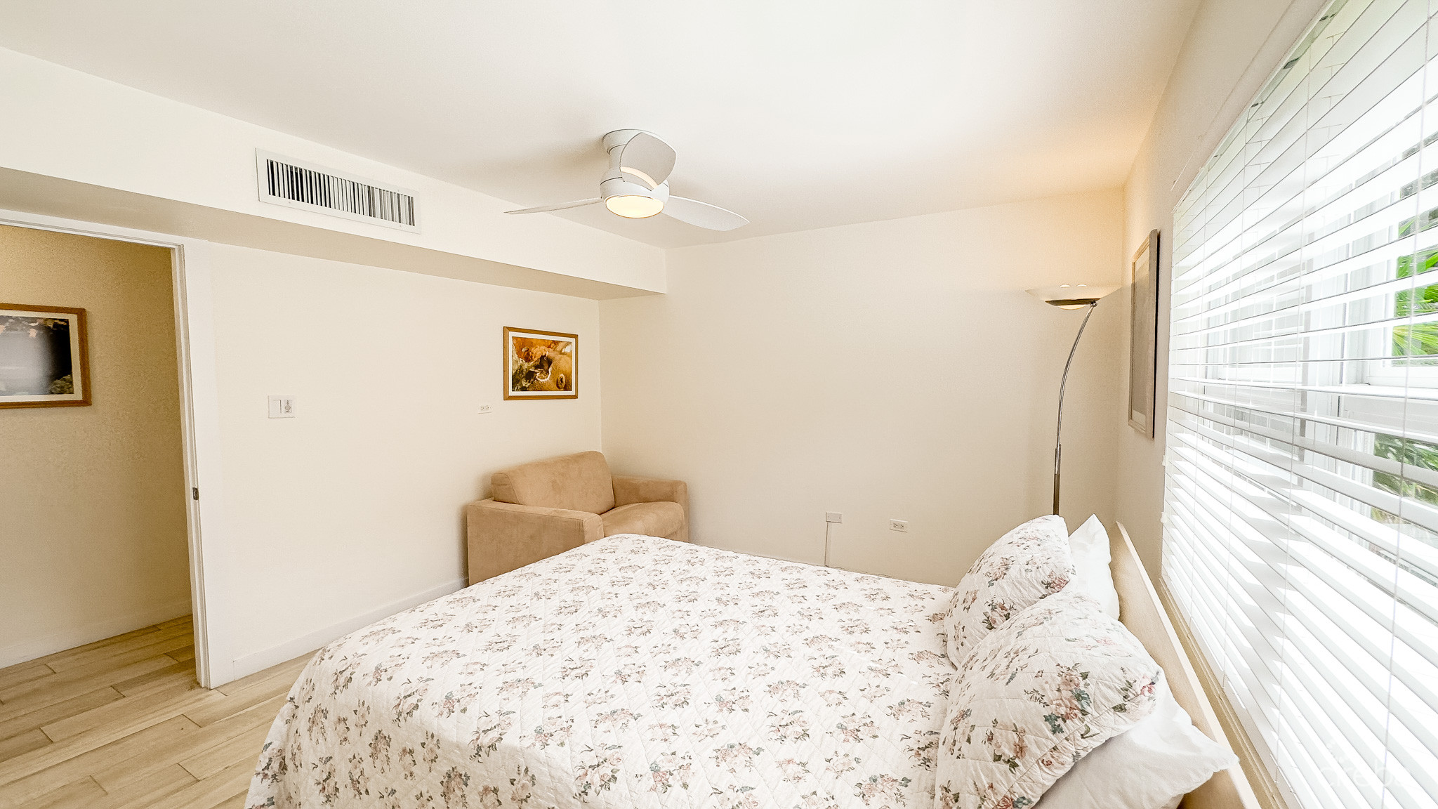 AQUA BAY CLUB | END UNIT 2 BED , SEVEN MILE BEACH