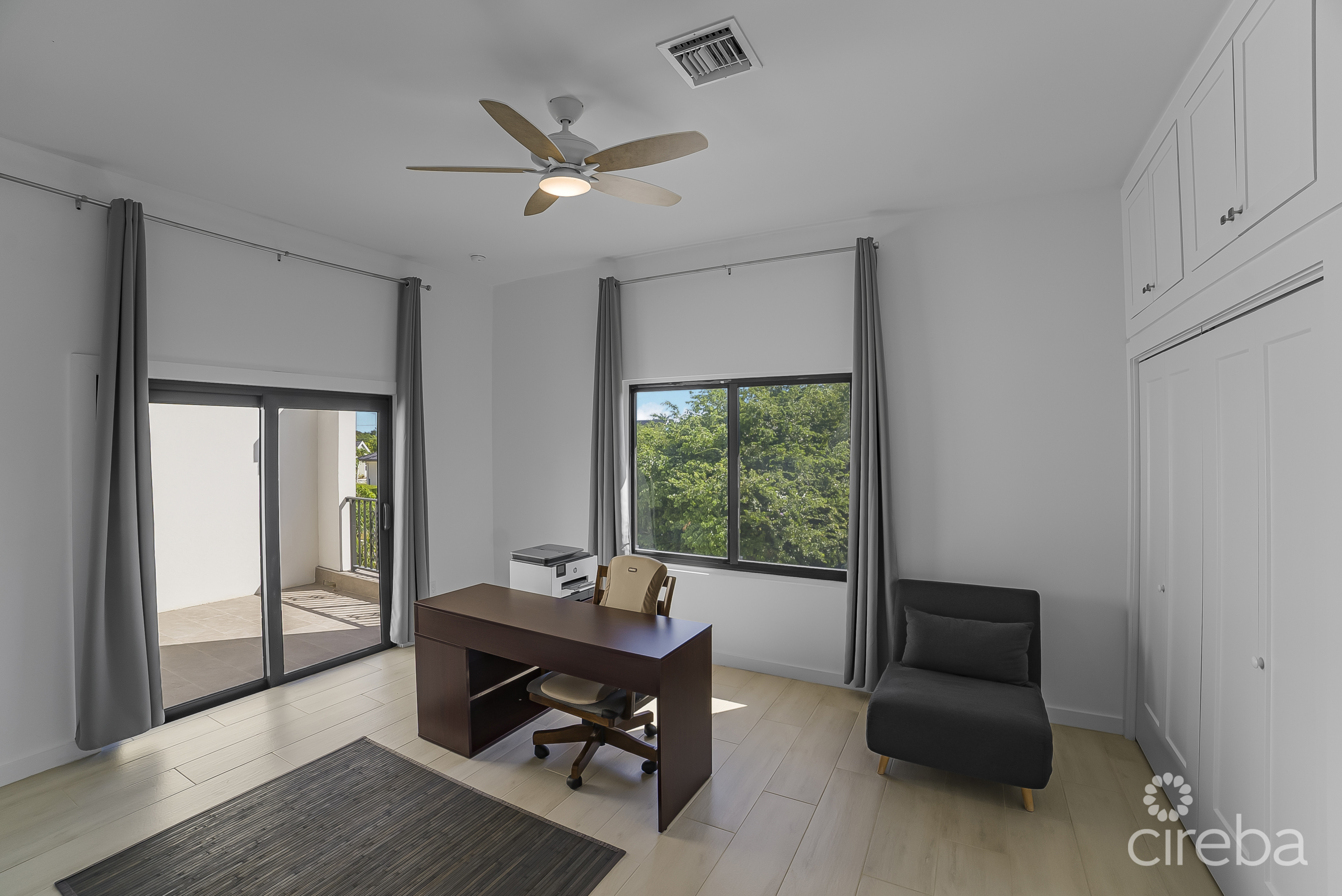 SPACIOUS MODERN 4BR W/ EN-SUITES & BONUS ROOM – GATED COMMUNITY