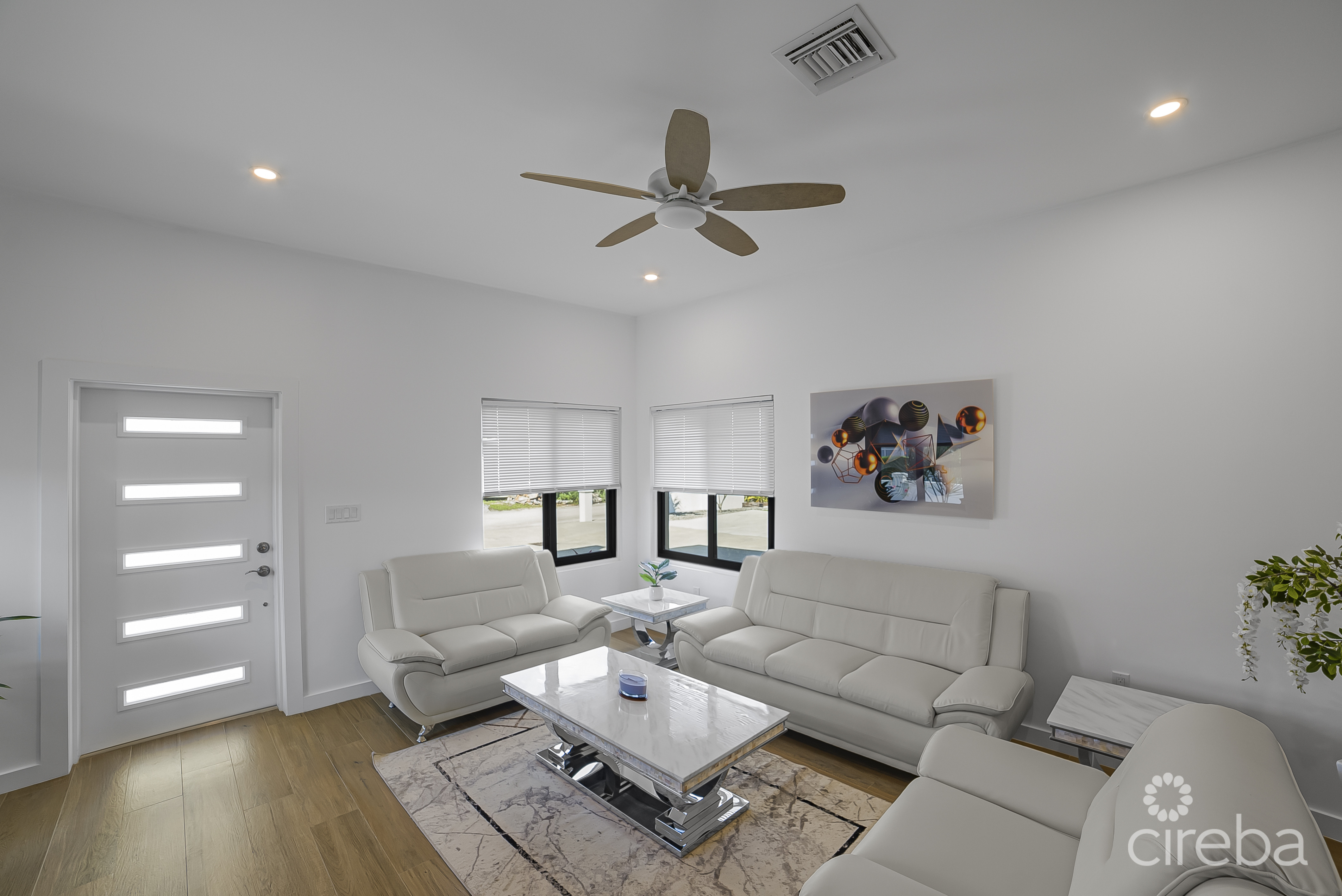 SPACIOUS MODERN 4BR W/ EN-SUITES & BONUS ROOM – GATED COMMUNITY