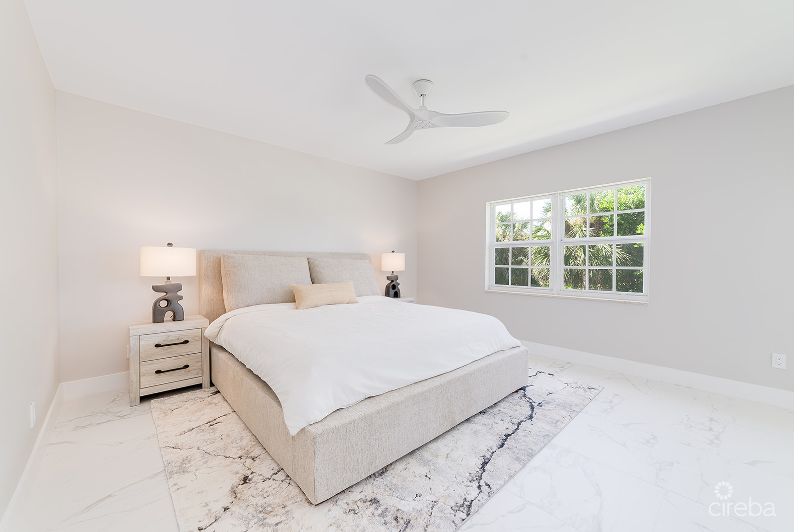 BRITANNIA LIONS COURT #324 – ELEGANT 3-BEDROOM CORNER UNIT | 2,100 SQFT | GOLF COURSE VIEWS