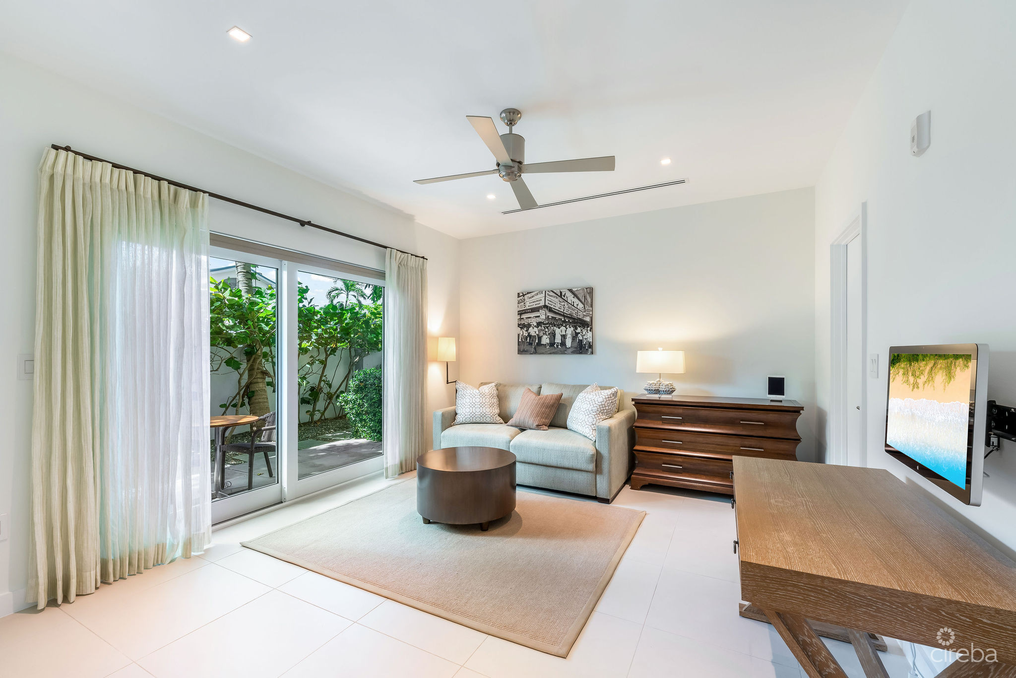 OCEANA 105 – GRAND TERRACE OCEANFRONT RESIDENCE