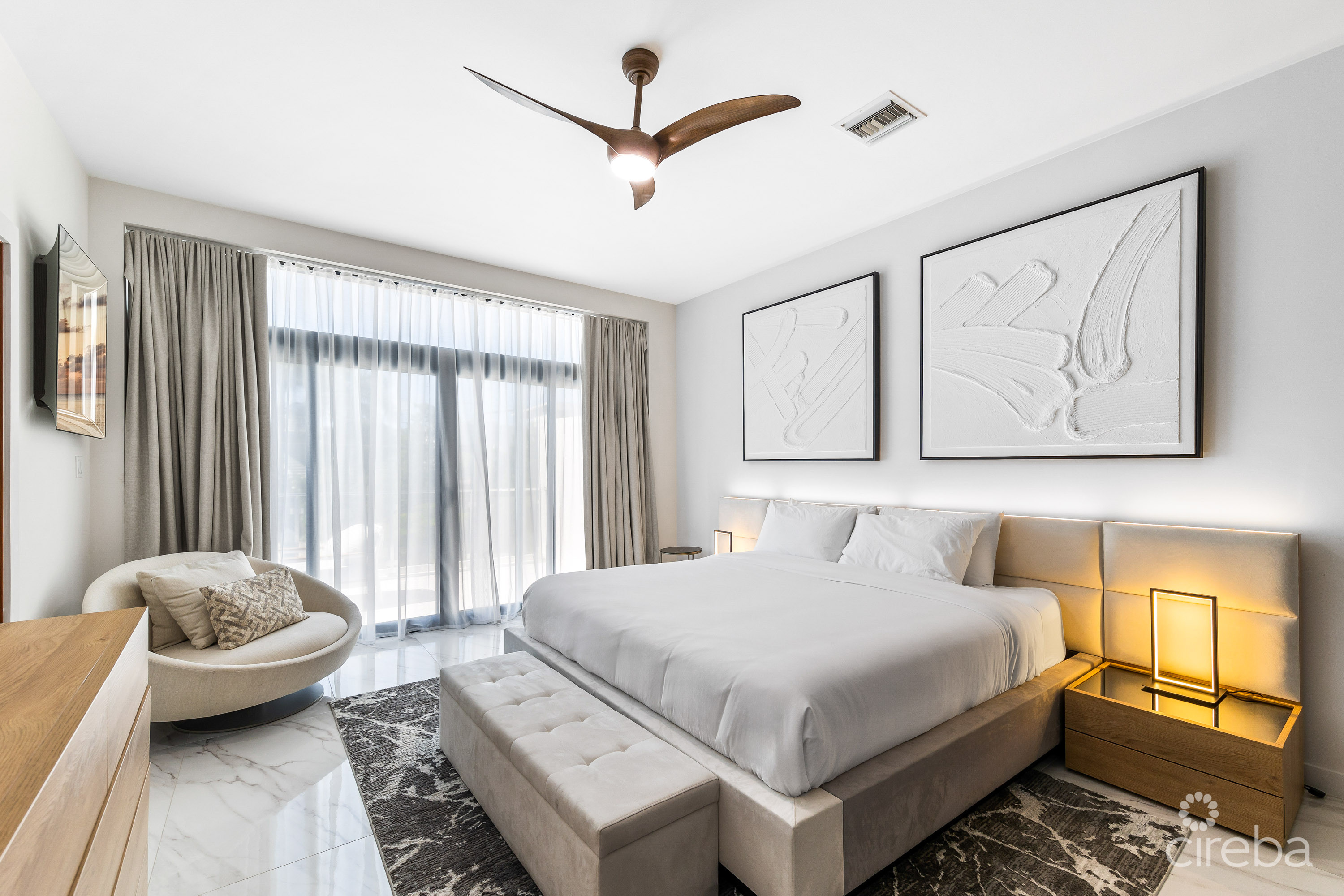 BAHIA  12 – 3 BED 3.5 BATH W FAMILY ROOM / BEDROOM
