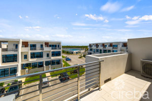 BAHIA  12 – 3 BED 3.5 BATH W FAMILY ROOM / BEDROOM
