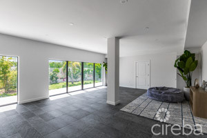 BAHIA  12 – 3 BED 3.5 BATH W FAMILY ROOM / BEDROOM