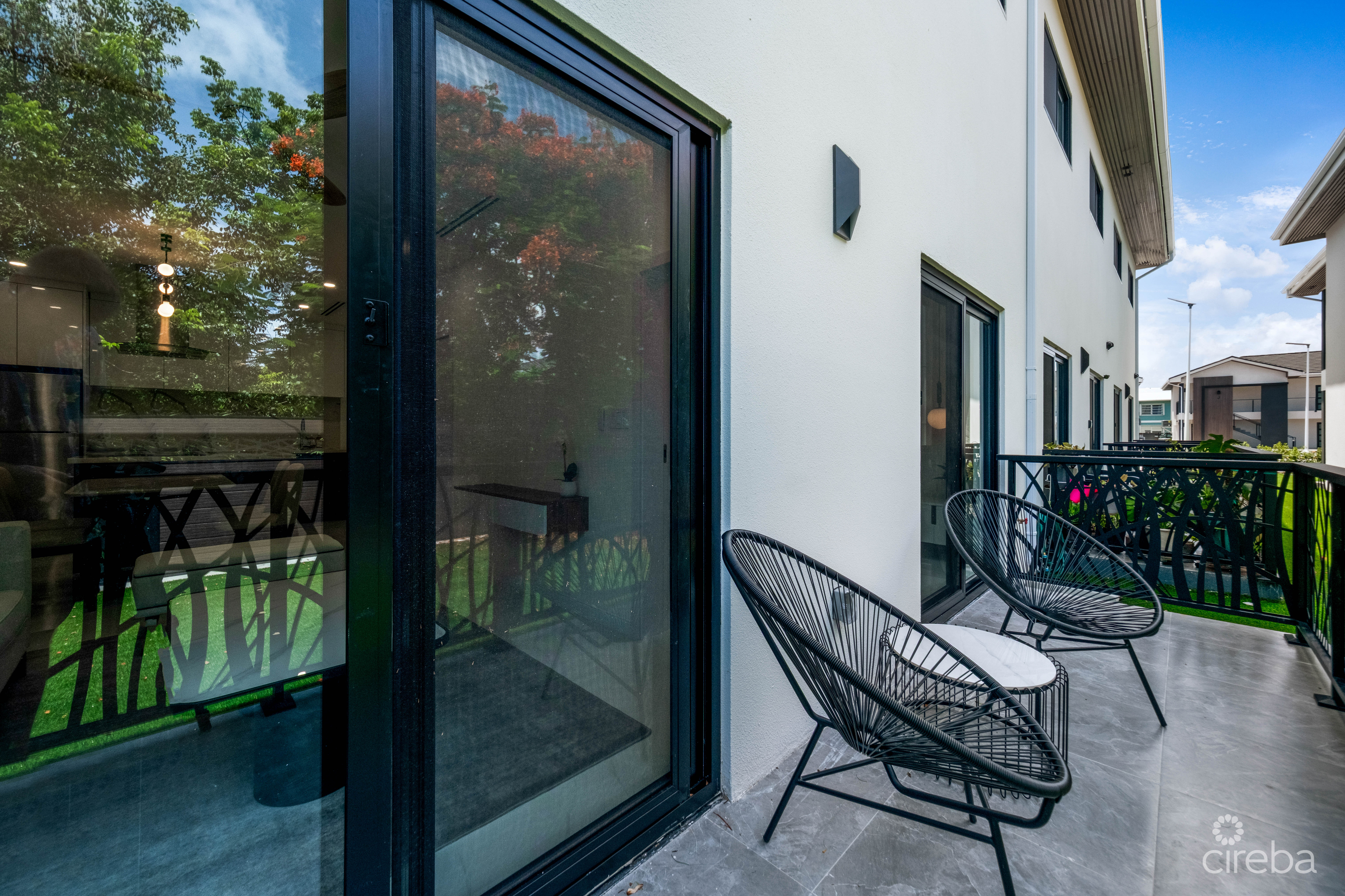 ARZA NEWLY BUILT 2BED + DEN  – MOVE IN READY
