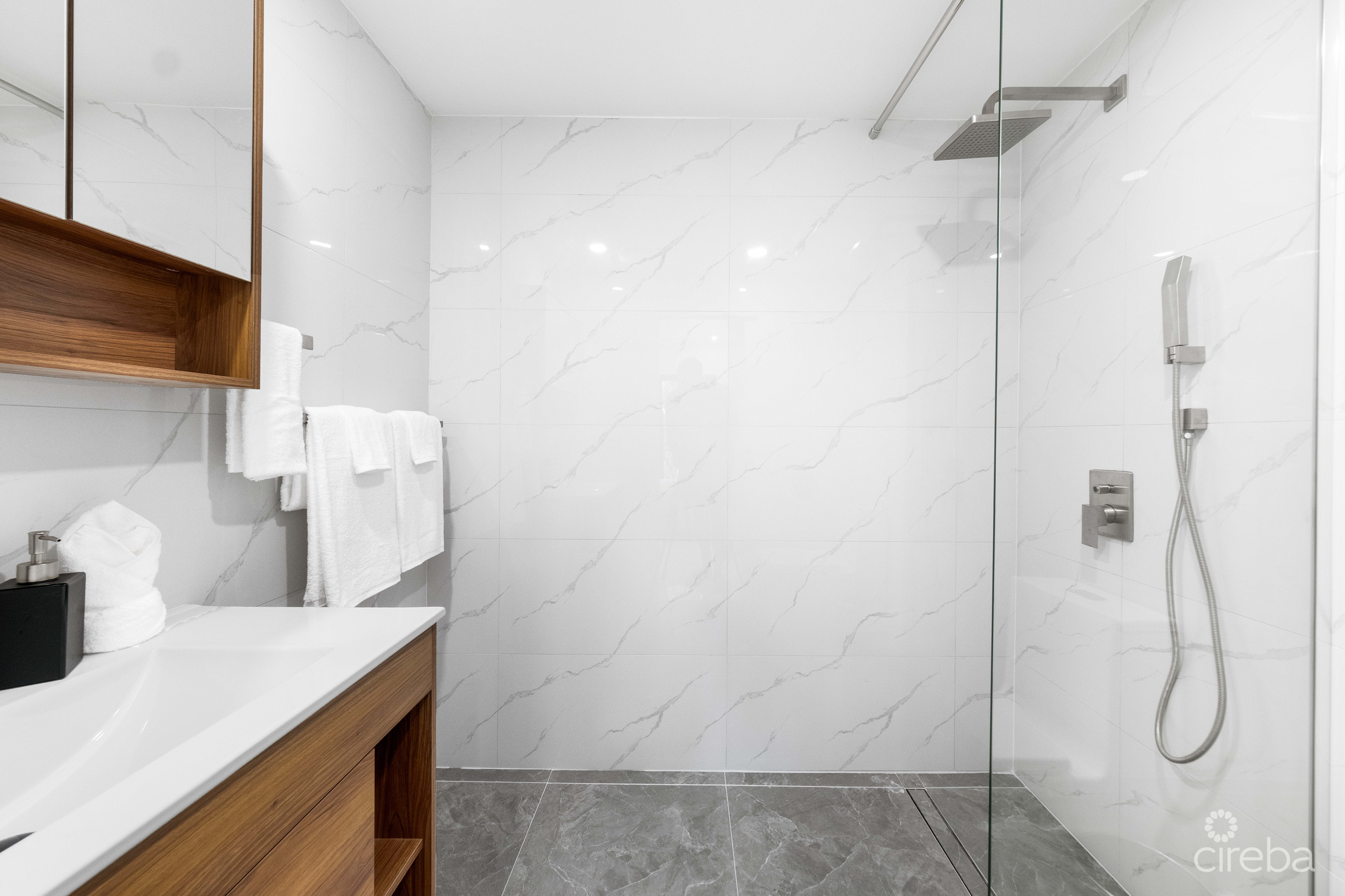 ARZA NEWLY BUILT 2BED + DEN  – MOVE IN READY