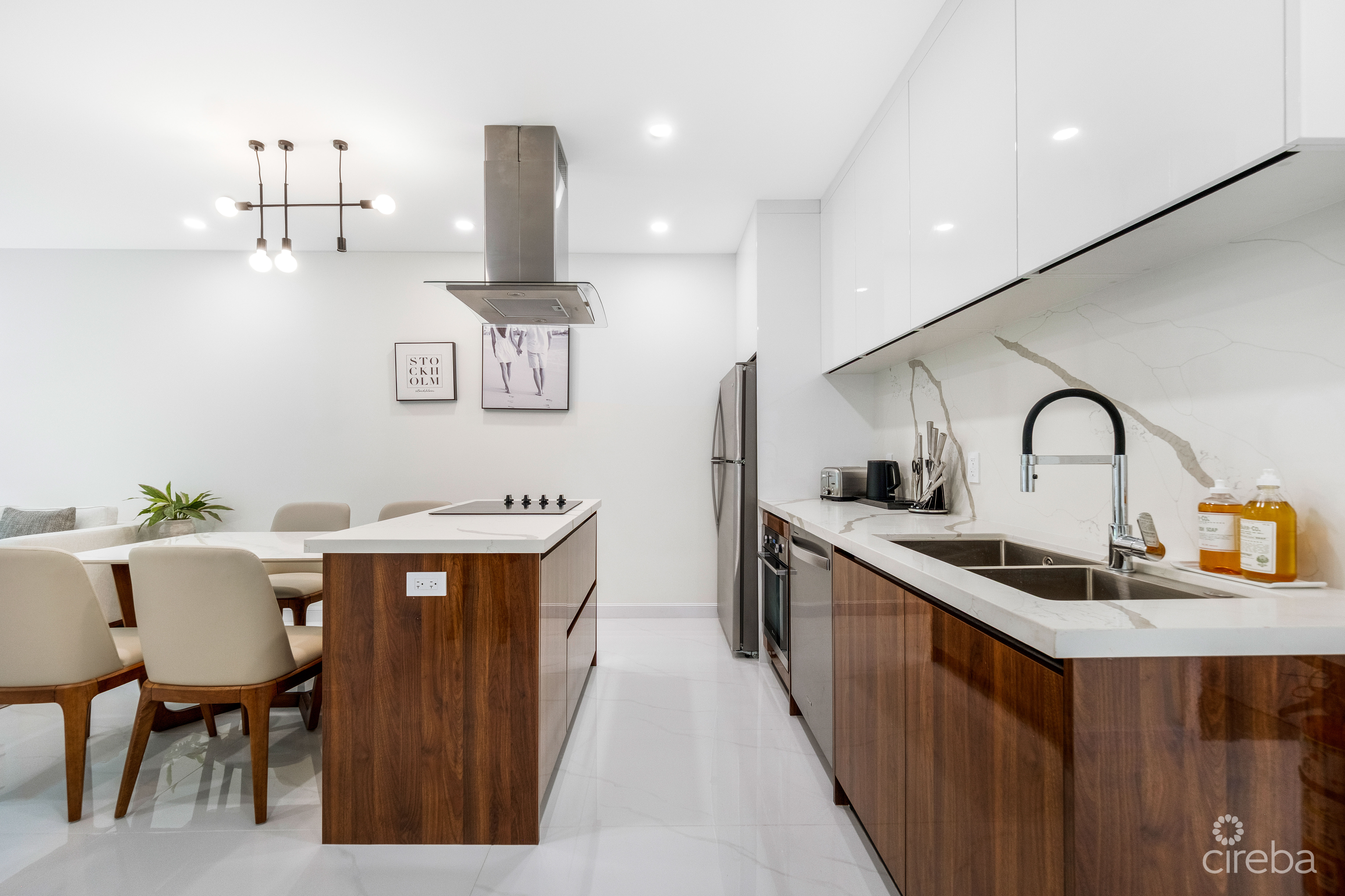ARZA NEWLY BUILT 2BED + DEN  – MOVE IN READY