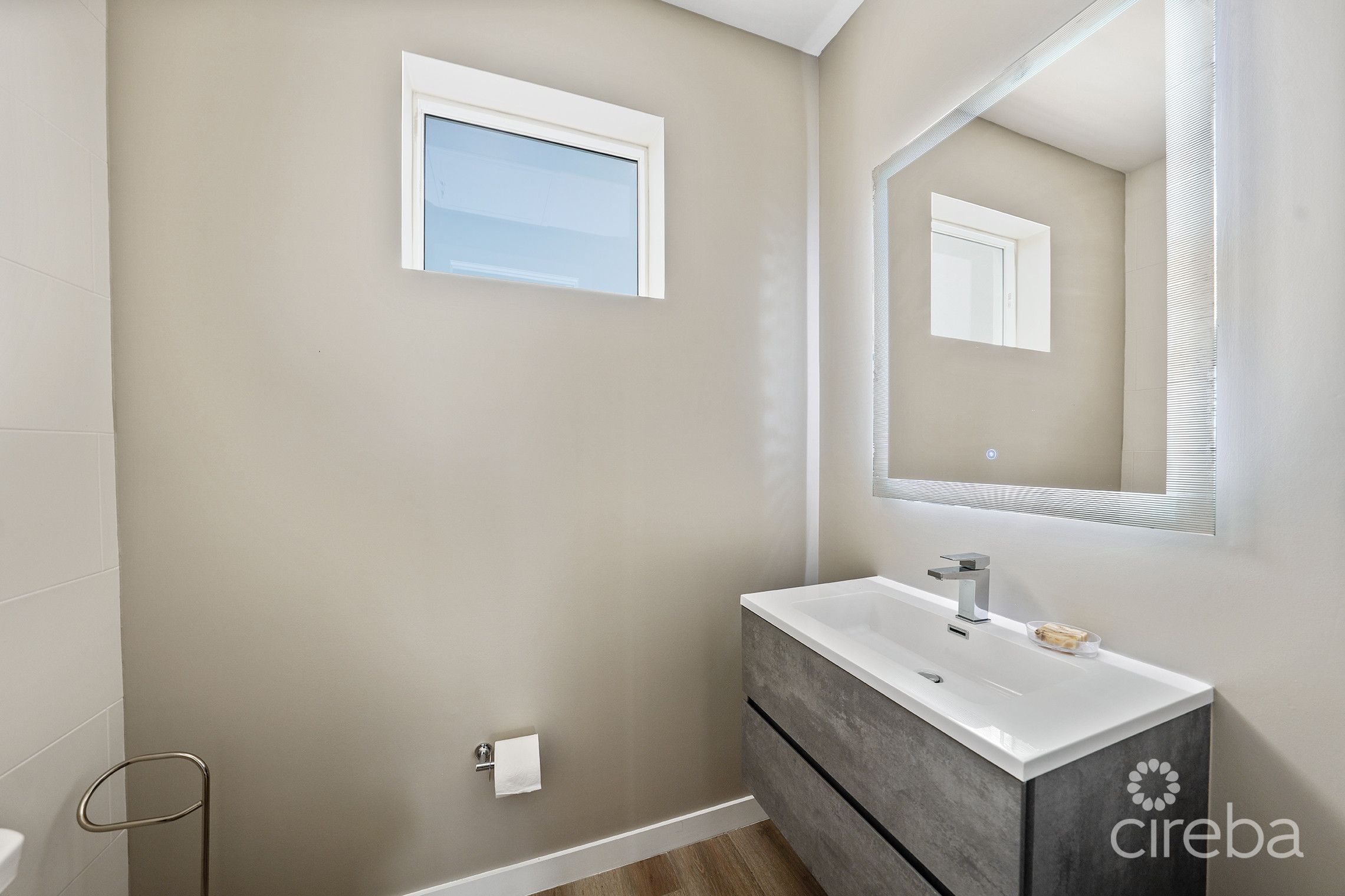 OCEAN CREST UNIT 21