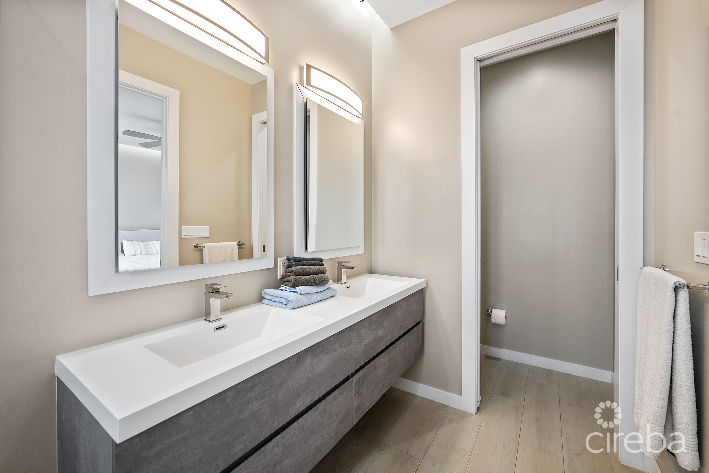 OCEAN CREST UNIT 21