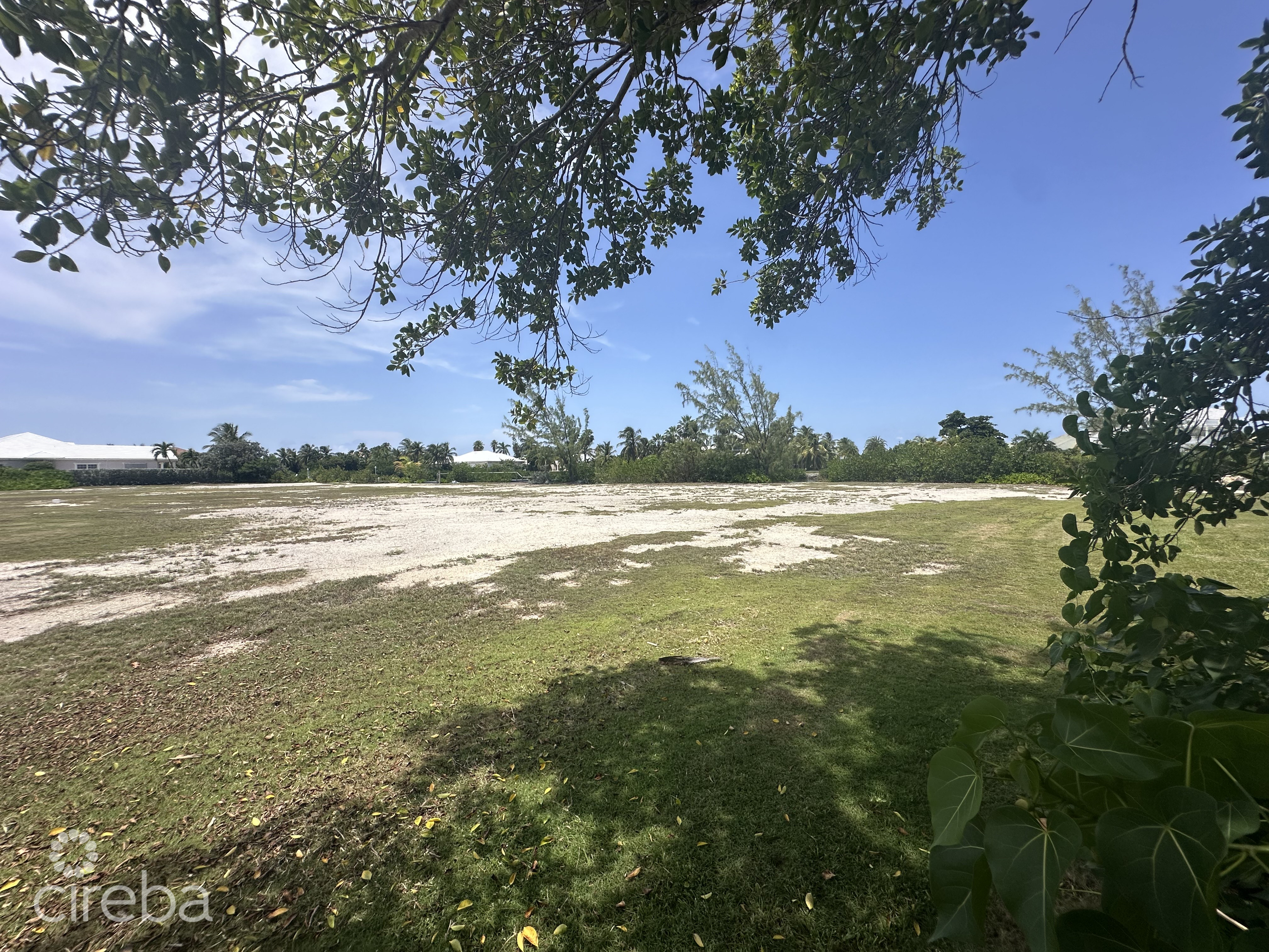 THE SHORES CANAL FRONT 0.4459ACRES – PRIME LOCATION