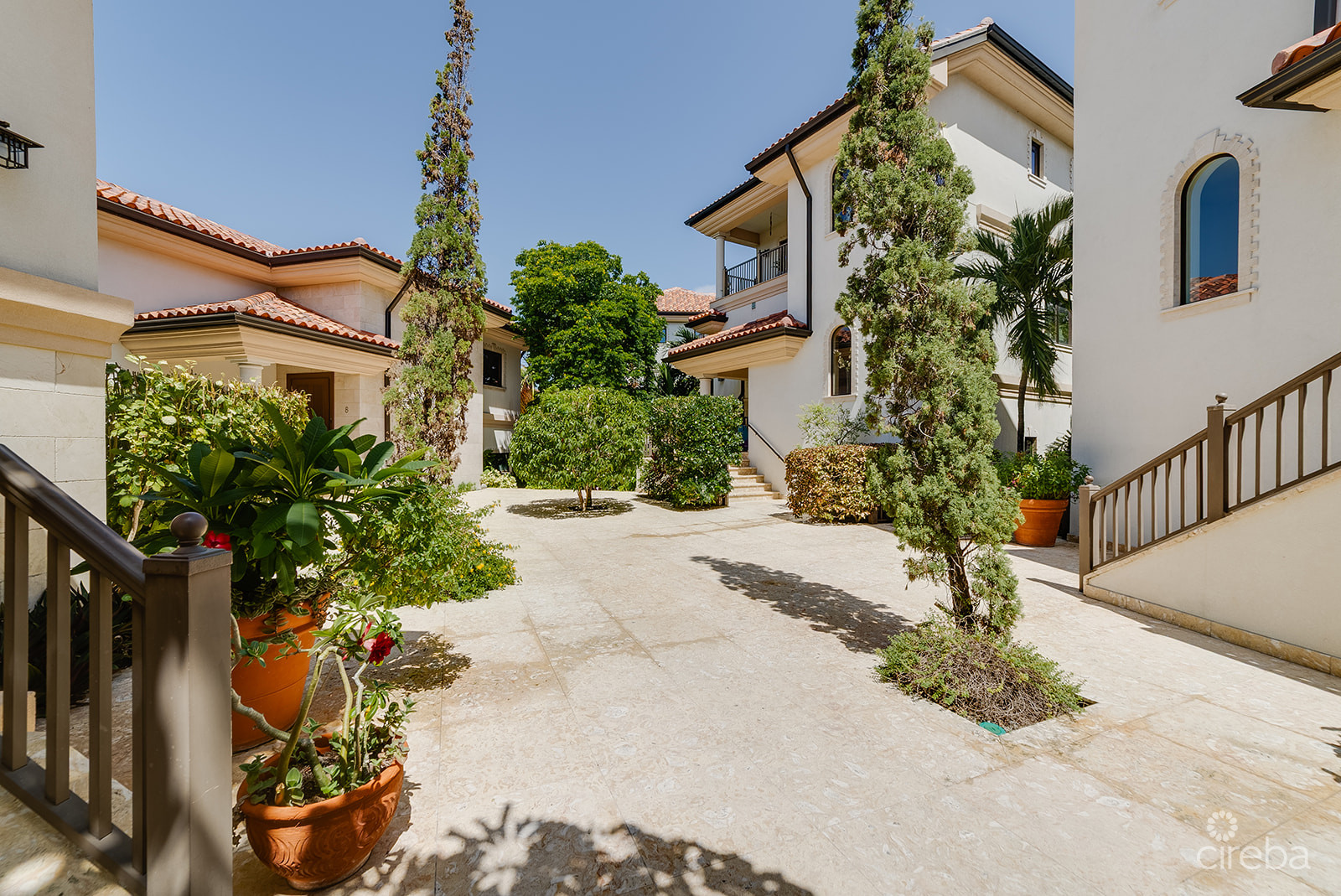 CASA LUNA 9