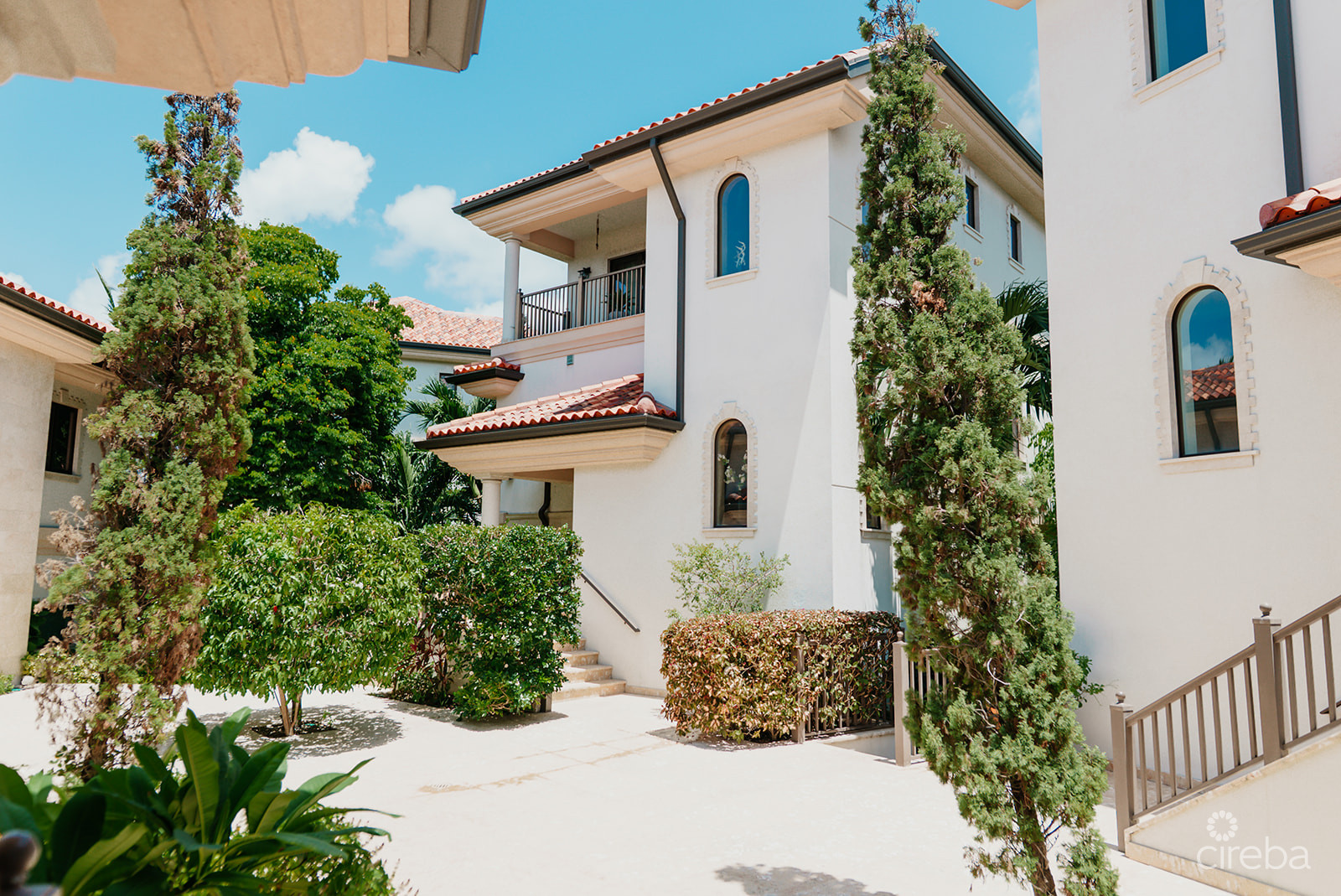 CASA LUNA 9