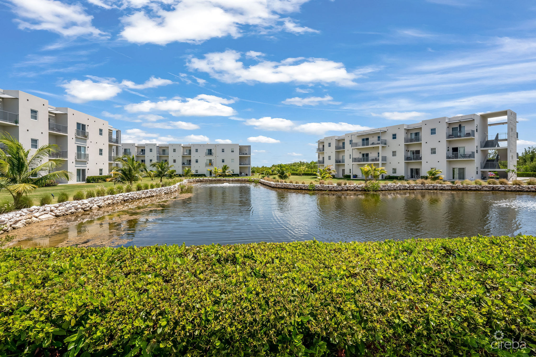 19 NORTH UNIT 315 – WITH LAKE VIEW