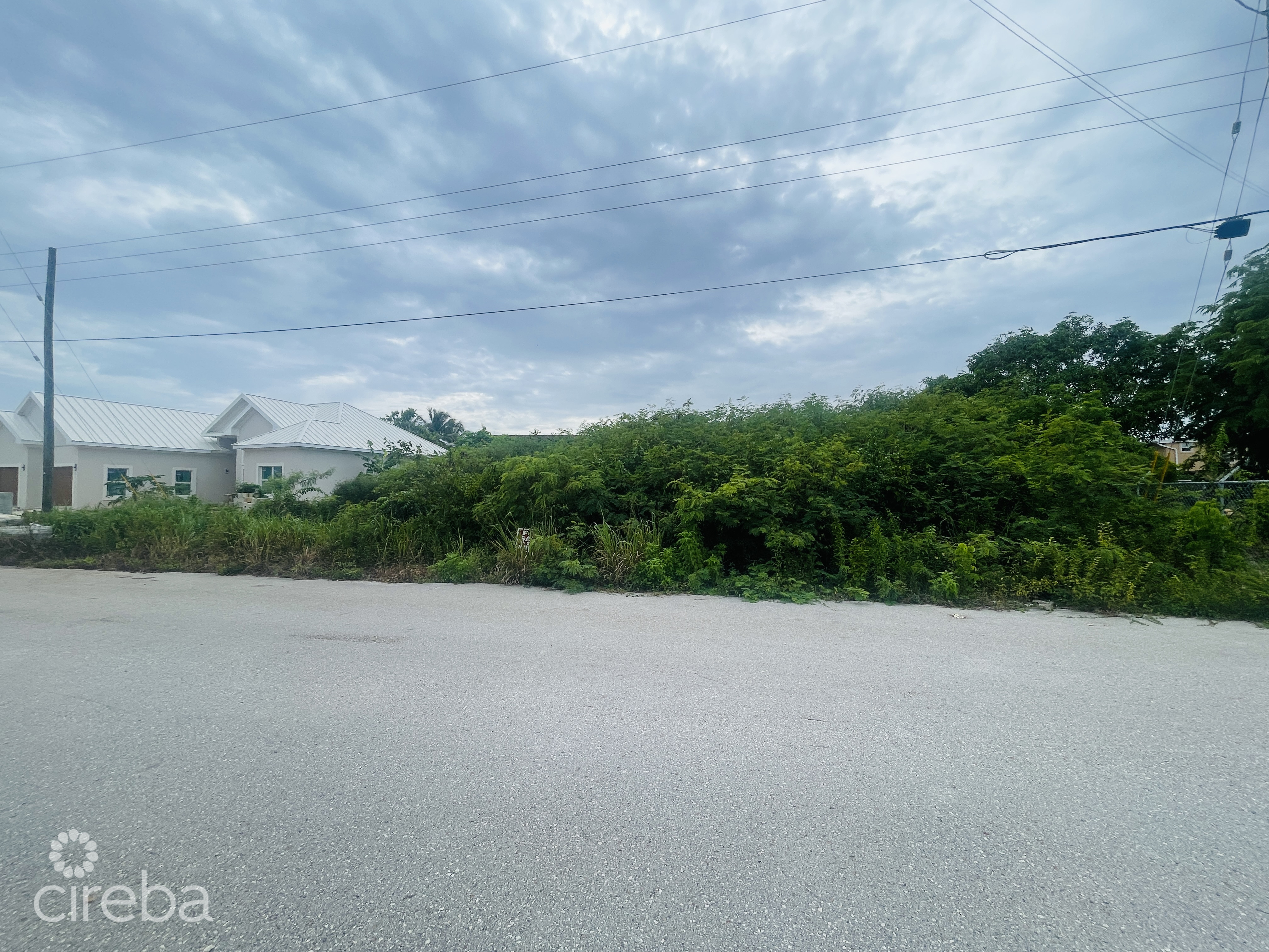 LAND  .28 ACRES – NORTHWARD