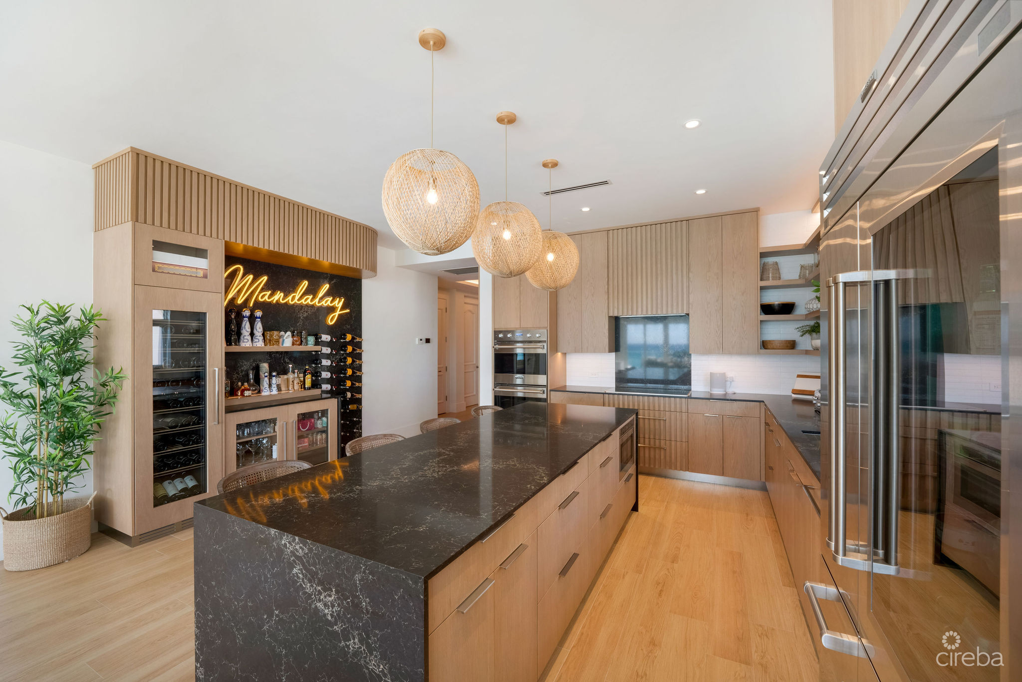 OCEANFRONT PENTHOUSE ON SEVEN MILE BEACH