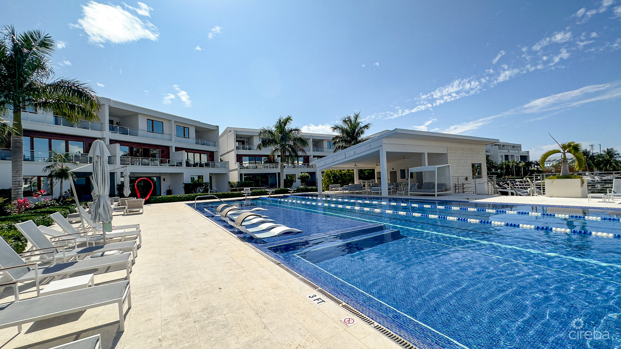 ARVIA CANAL FRONT 3BED