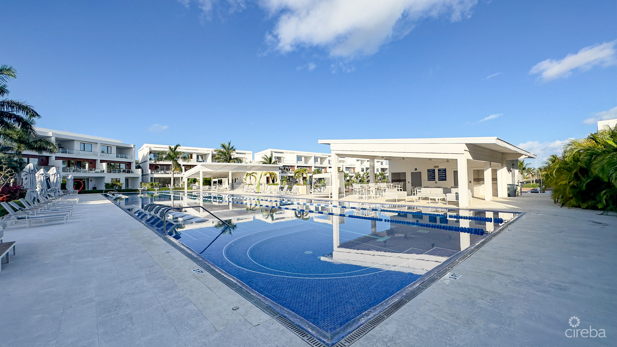 ARVIA CANAL FRONT 3BED