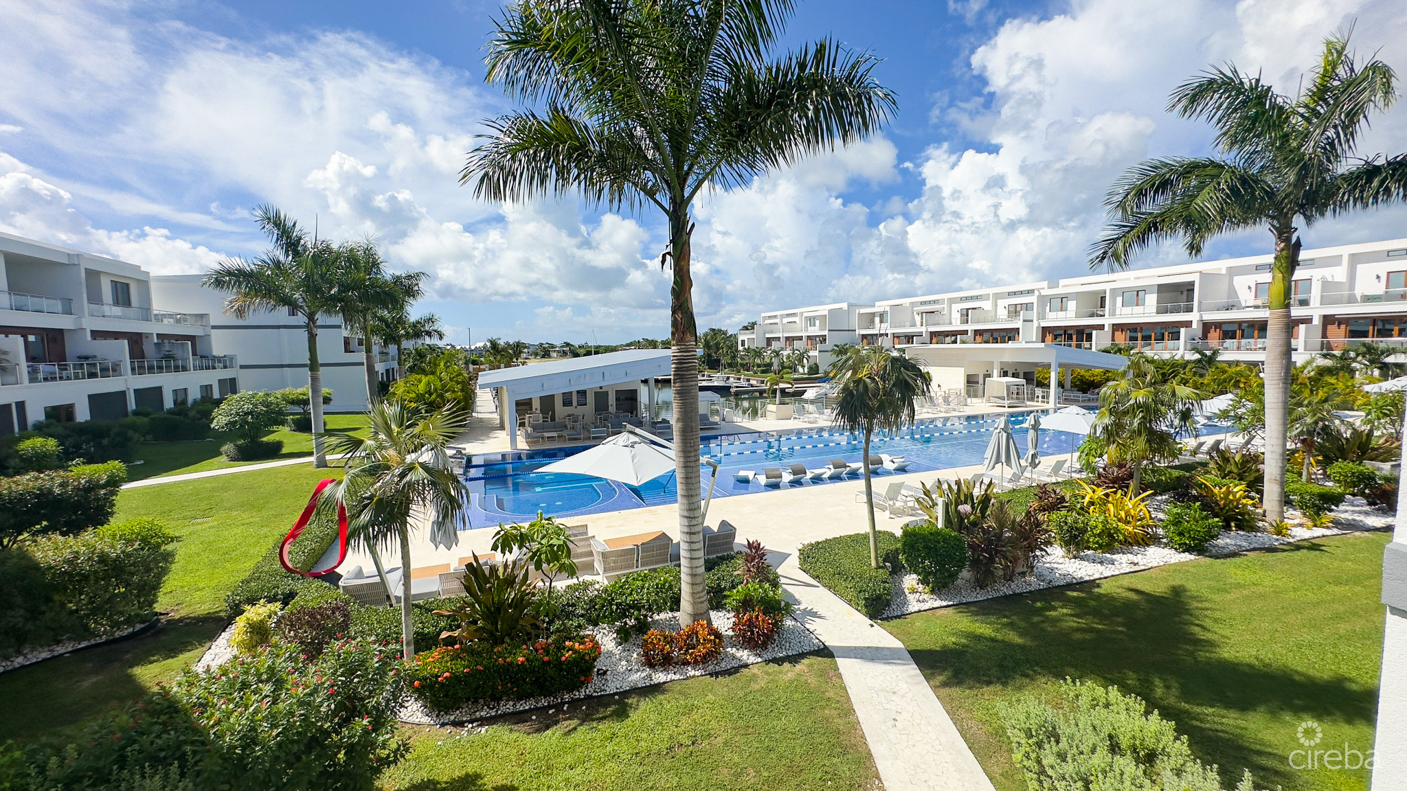 ARVIA CANAL FRONT 3BED