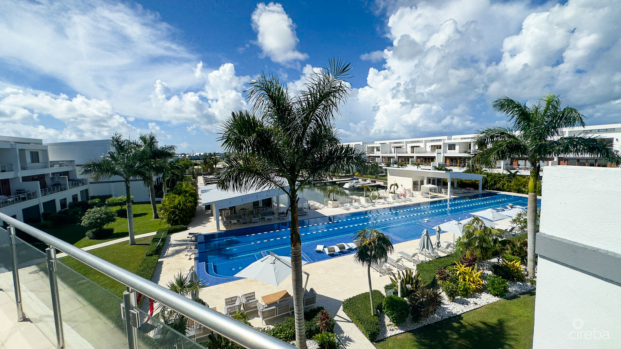 ARVIA CANAL FRONT 3BED