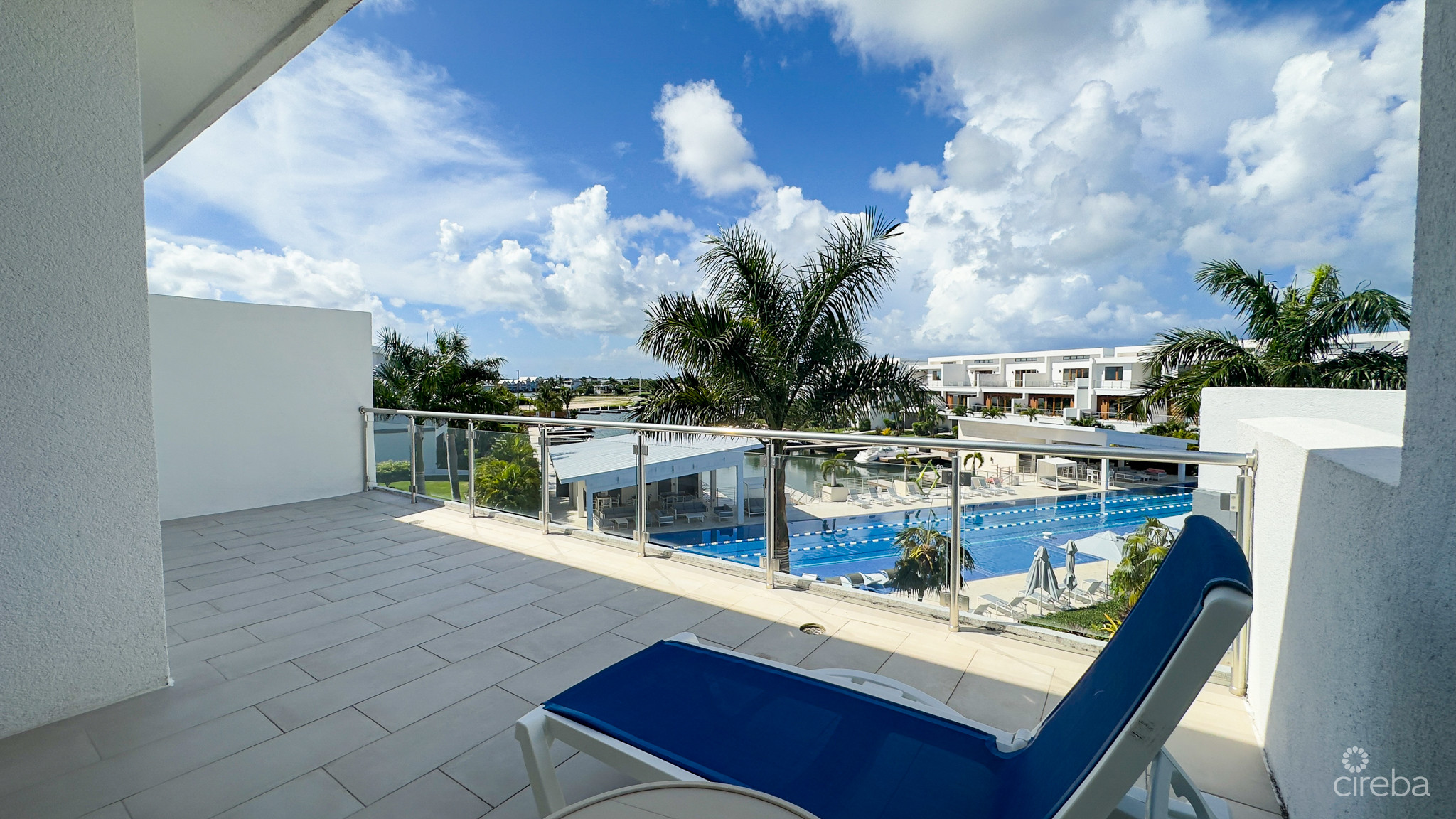 ARVIA CANAL FRONT 3BED