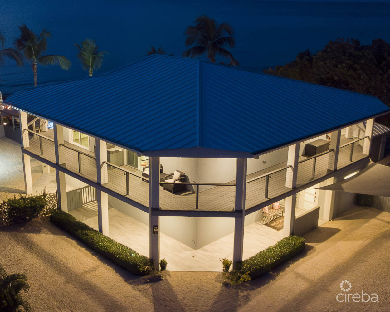 A WAVE FROM IT ALL – FULLY RENO’D 4 BED OCEANFRONT