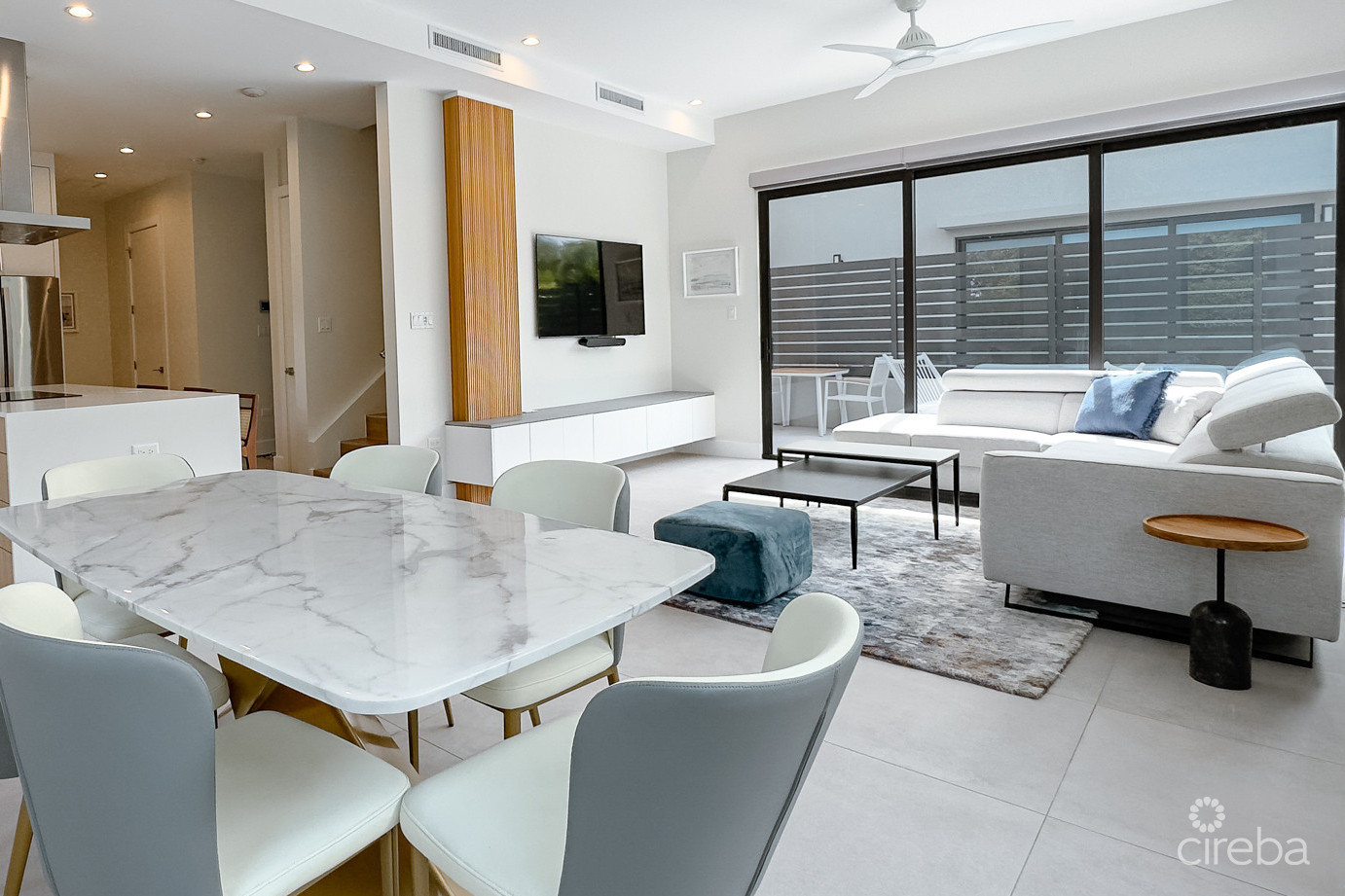 4 BED TOWNHOUSE WEST BAY