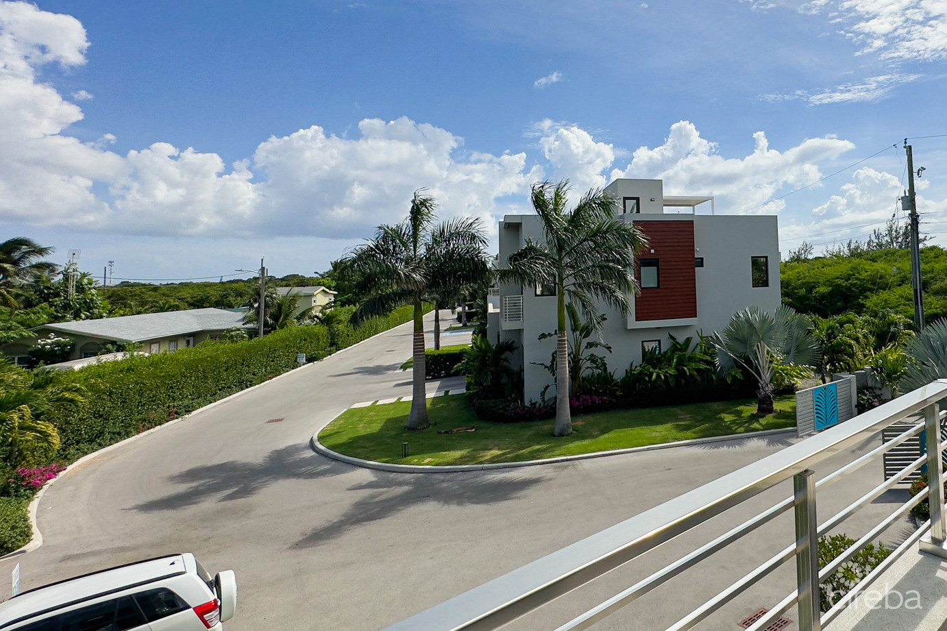 4 BED TOWNHOUSE WEST BAY