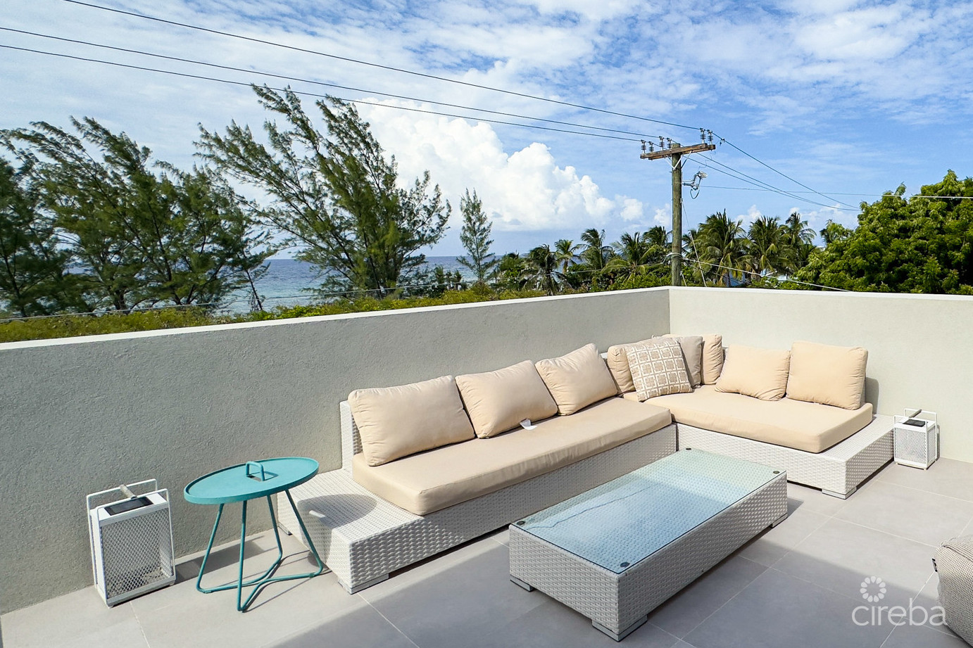 4 BED TOWNHOUSE WEST BAY