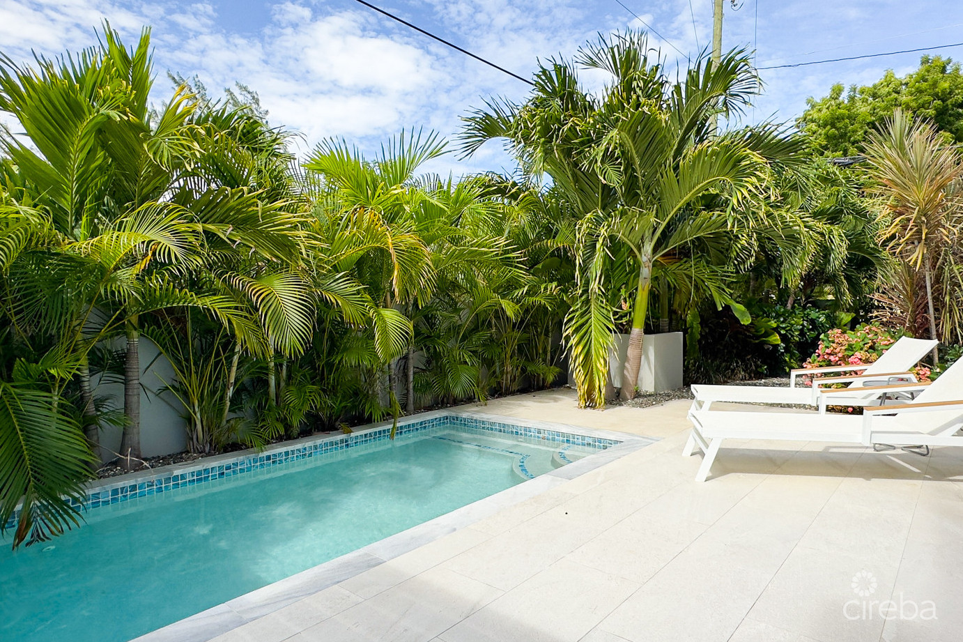 4 BED TOWNHOUSE WEST BAY